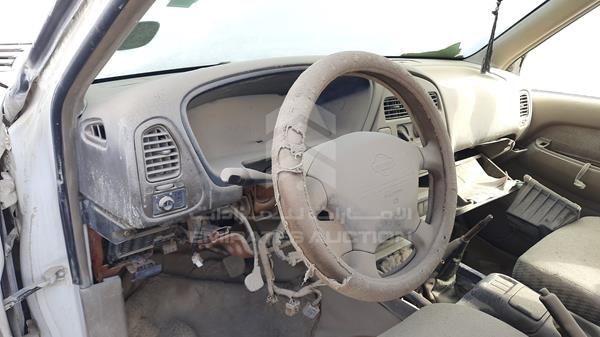 Photo 9 VIN: JN8AR05Y9YW504018 - NISSAN PATHFINDER 