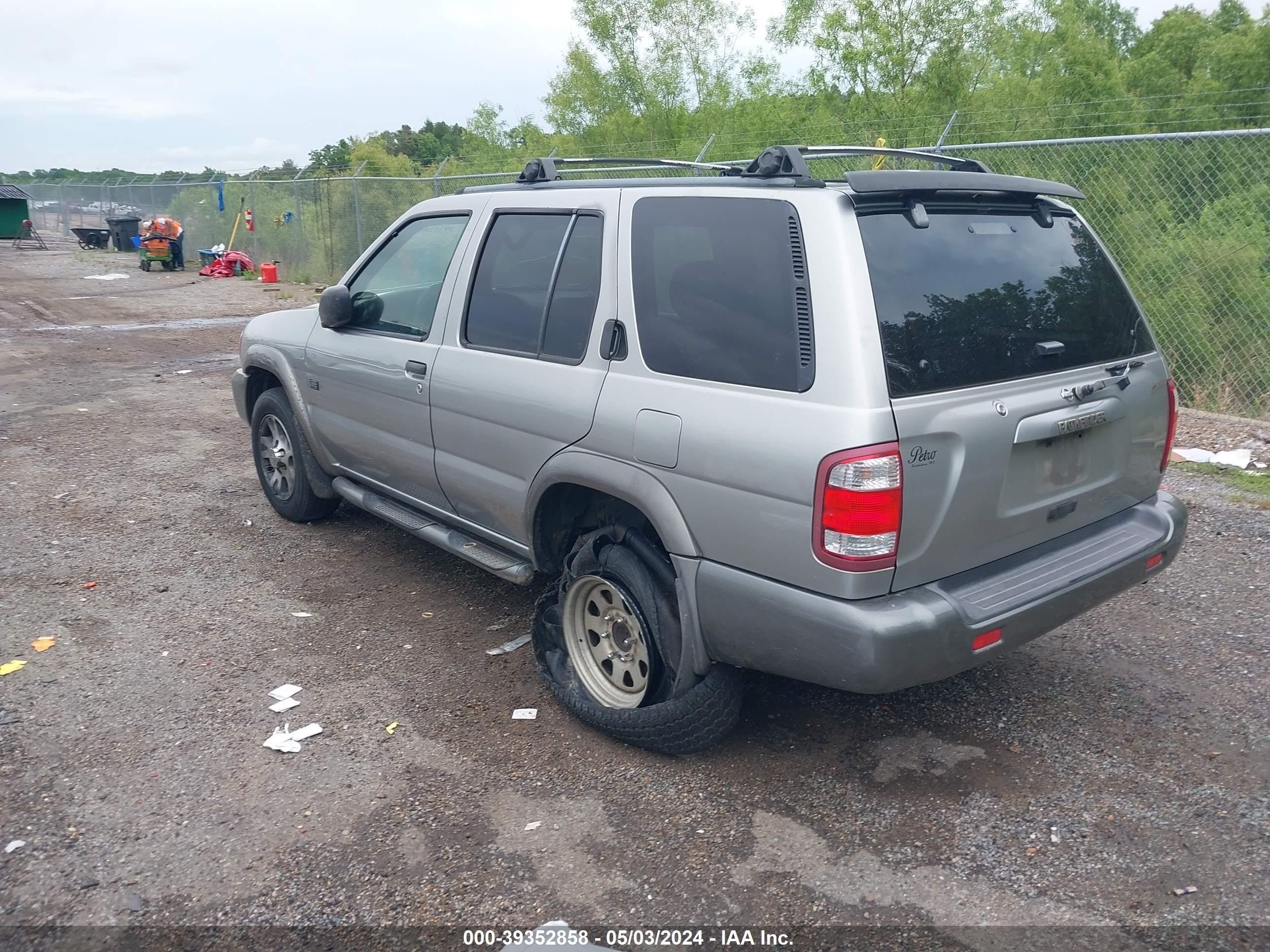 Photo 2 VIN: JN8AR07S2XW360190 - NISSAN PATHFINDER 