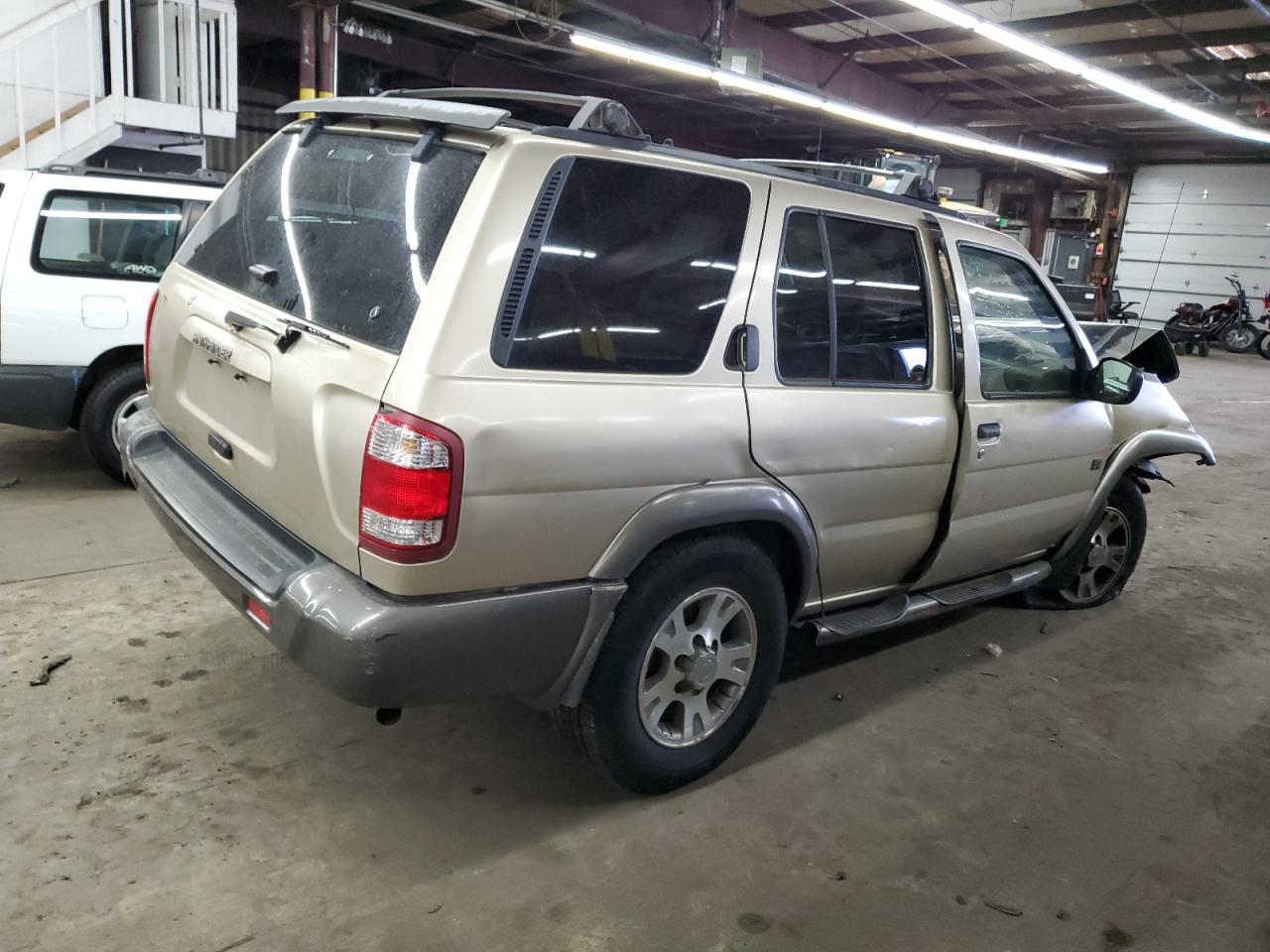 Photo 2 VIN: JN8AR07S4XW378223 - NISSAN PATHFINDER 