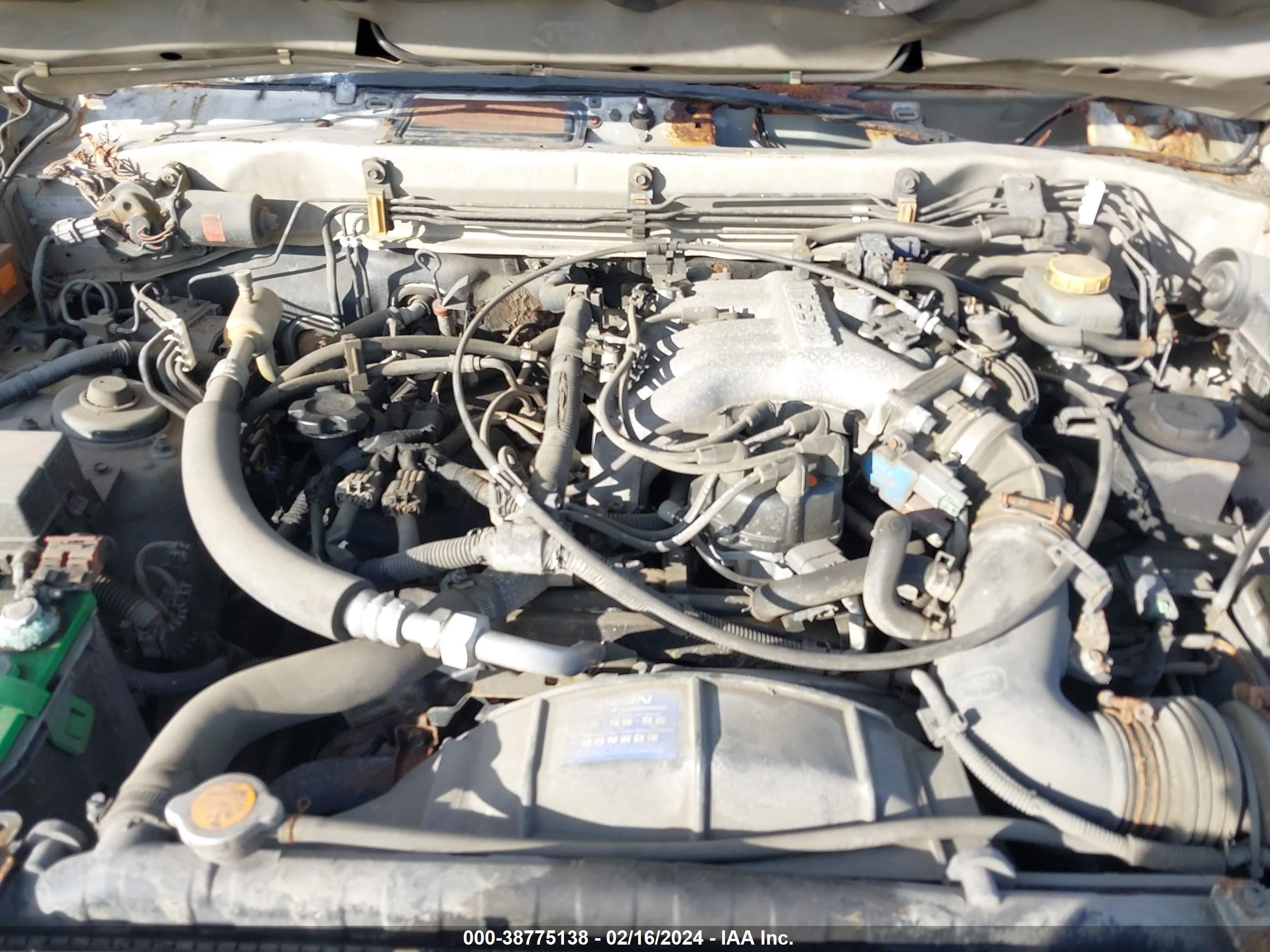 Photo 9 VIN: JN8AR07S6XW363688 - NISSAN PATHFINDER 