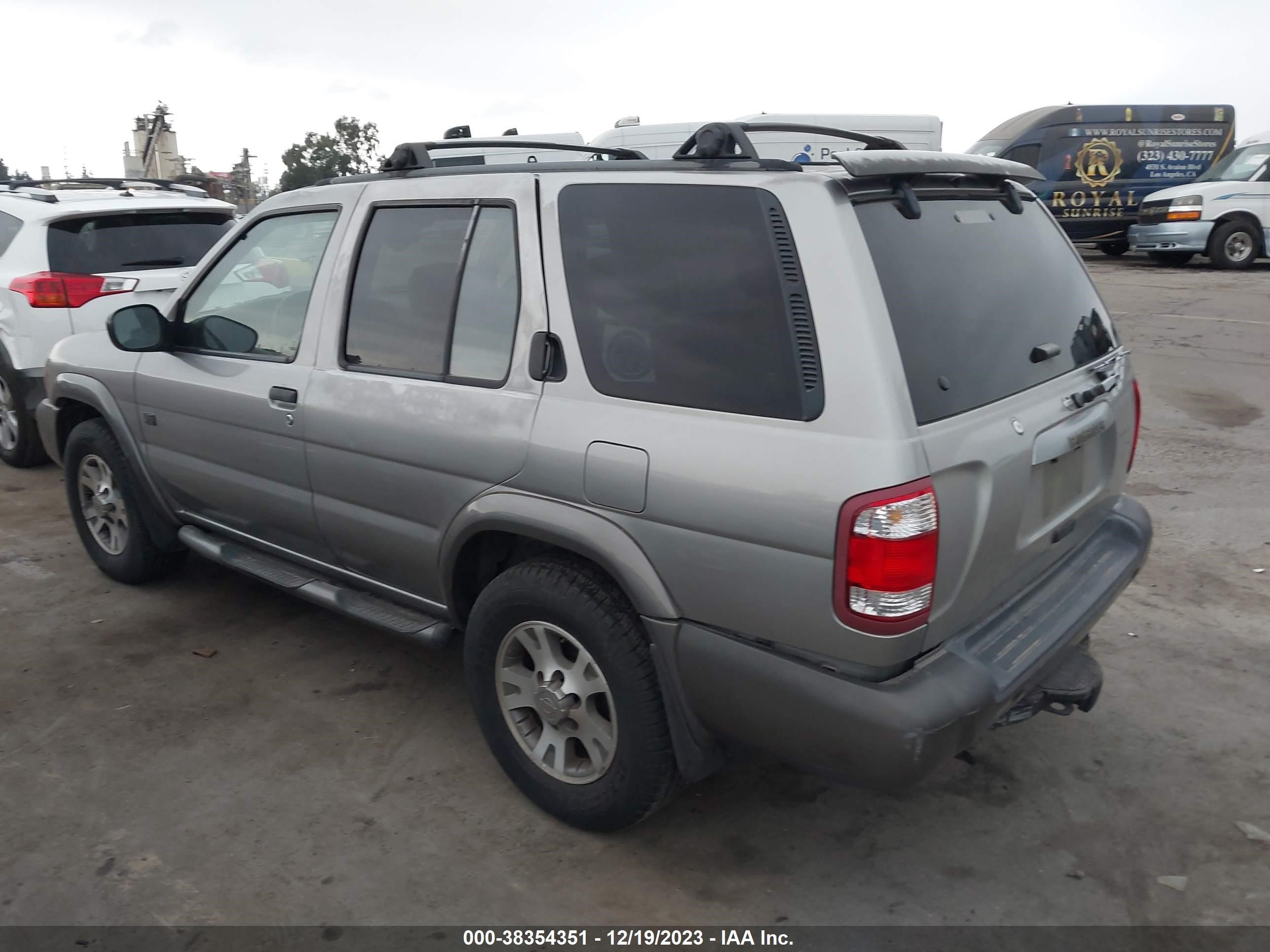 Photo 2 VIN: JN8AR07S7XW368169 - NISSAN PATHFINDER 