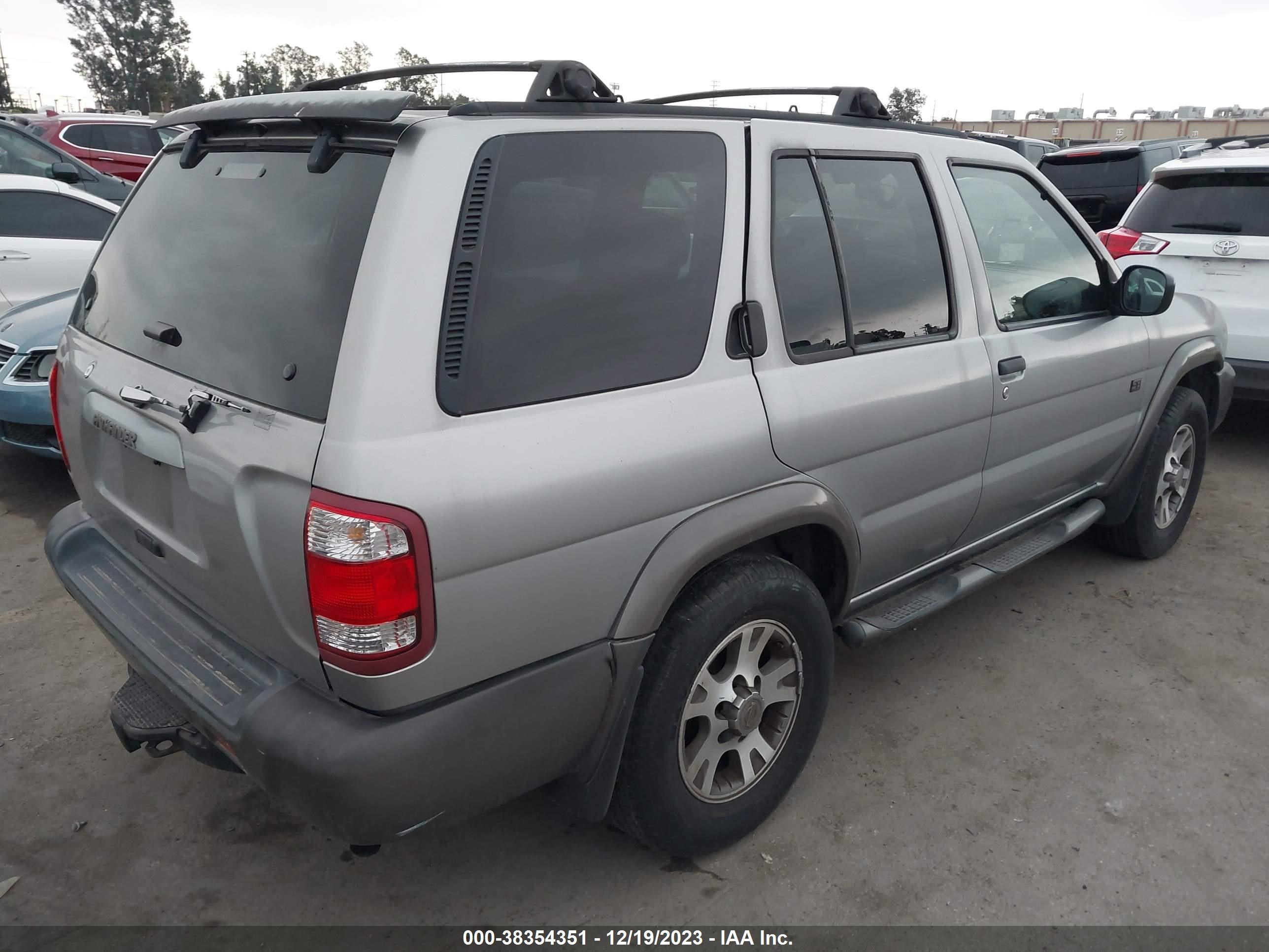 Photo 3 VIN: JN8AR07S7XW368169 - NISSAN PATHFINDER 