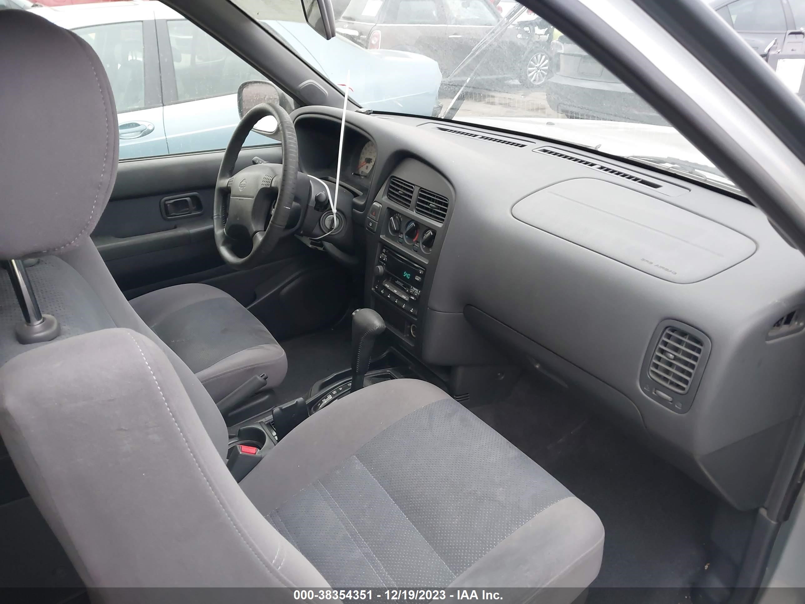 Photo 4 VIN: JN8AR07S7XW368169 - NISSAN PATHFINDER 