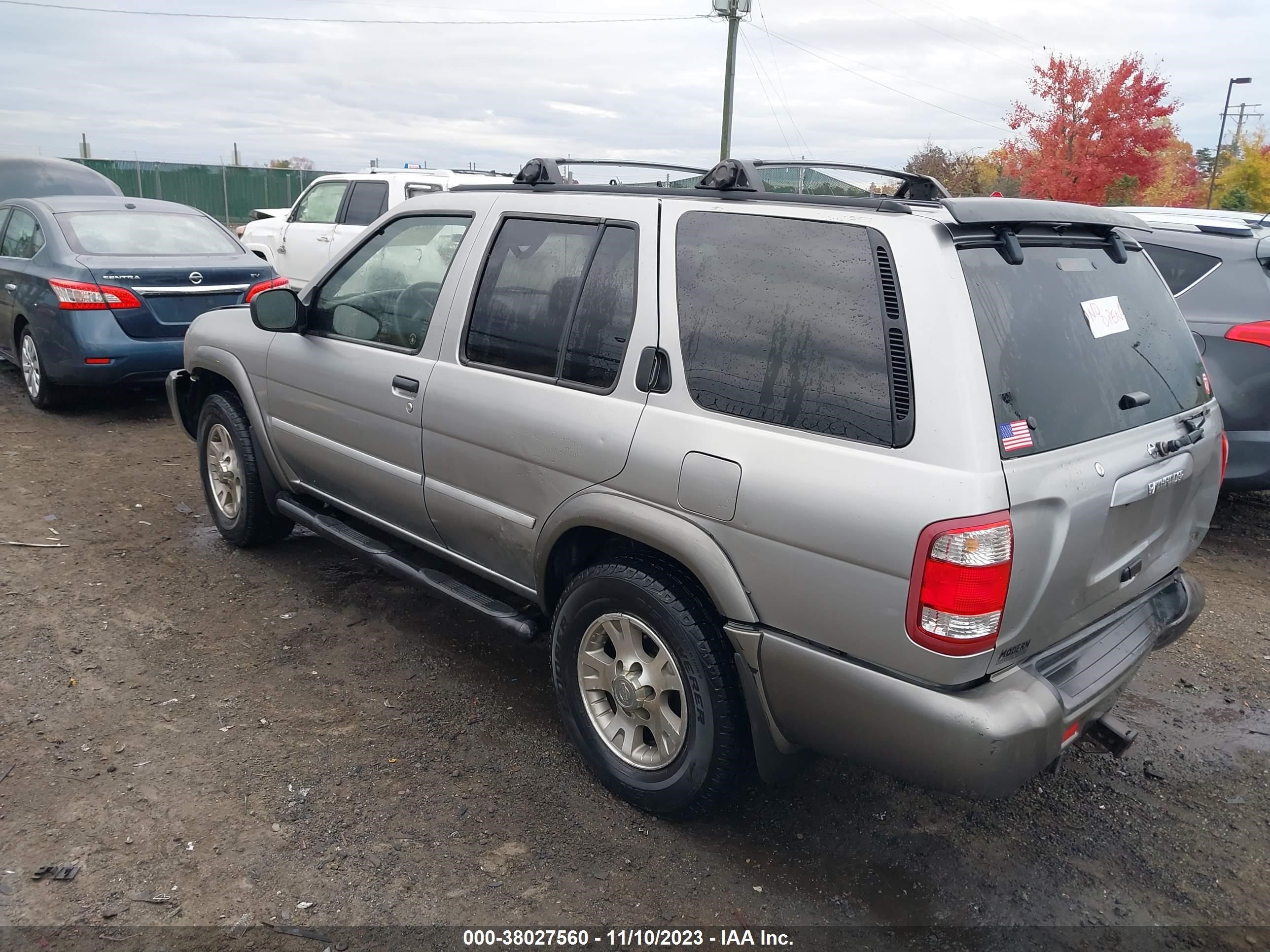 Photo 2 VIN: JN8AR07SXYW444453 - NISSAN PATHFINDER 