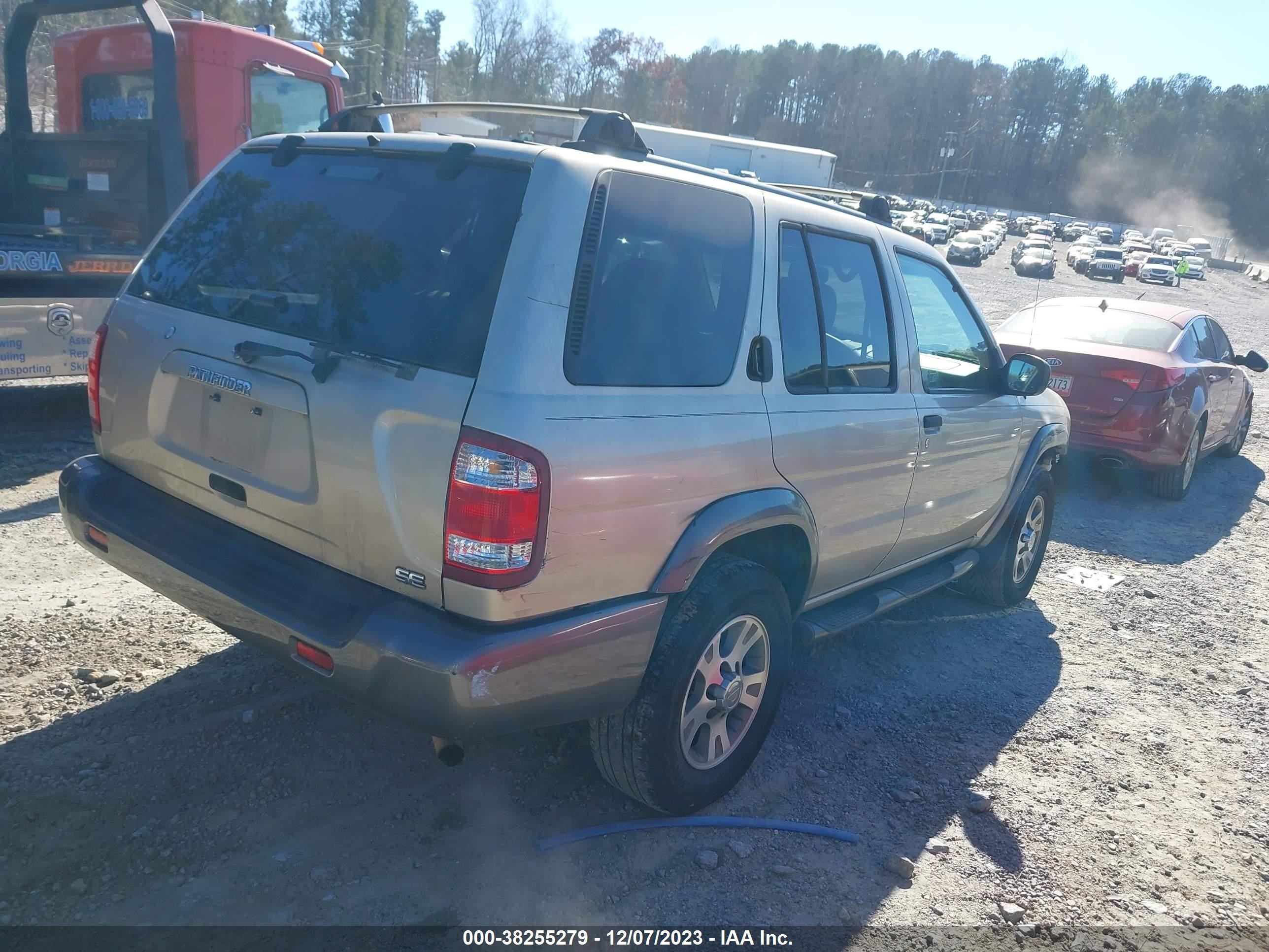 Photo 3 VIN: JN8AR07Y0YW404533 - NISSAN PATHFINDER 