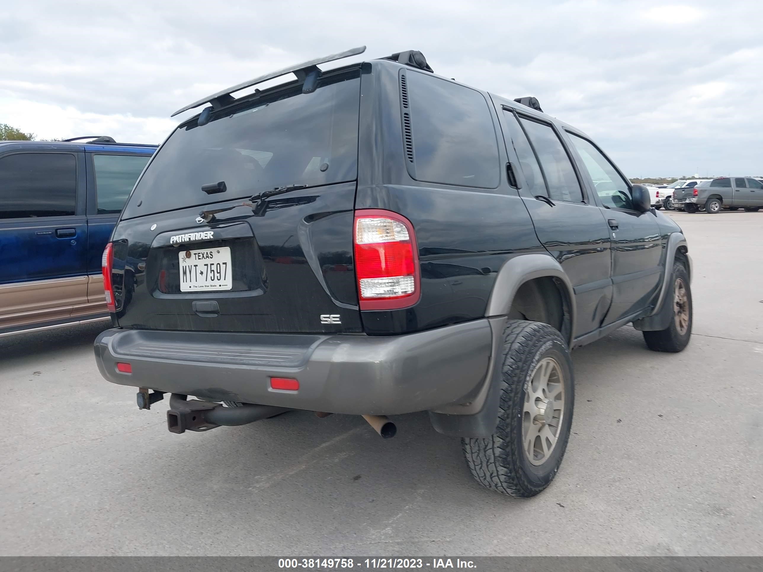 Photo 3 VIN: JN8AR07Y3YW396329 - NISSAN PATHFINDER 