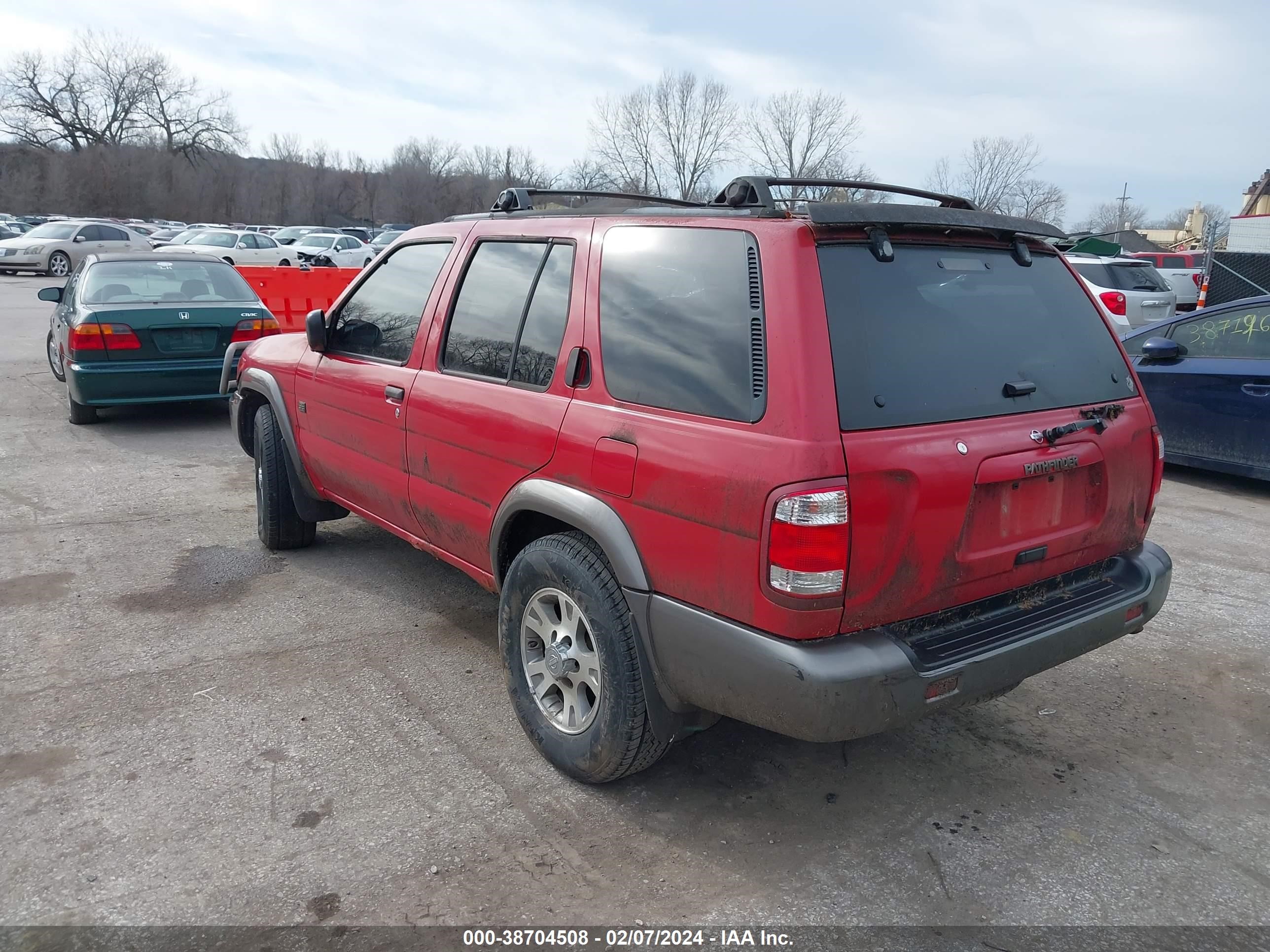 Photo 2 VIN: JN8AR07Y5XW363931 - NISSAN PATHFINDER 