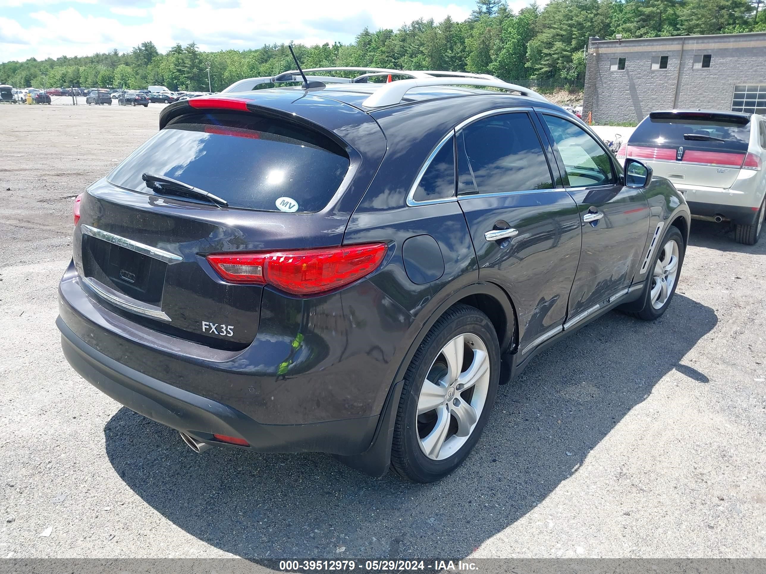 Photo 3 VIN: JN8AS1MWXAM855354 - INFINITI FX 