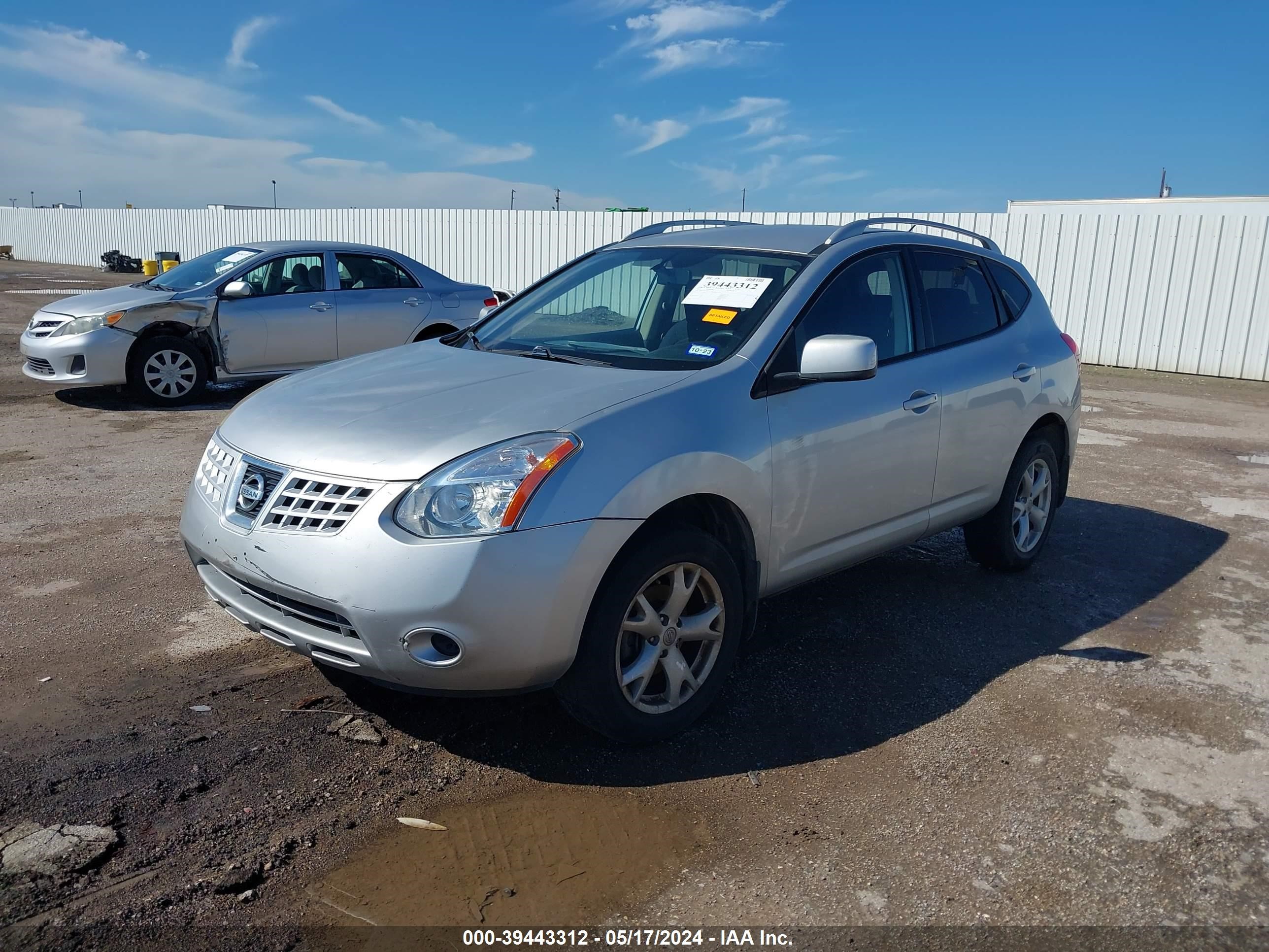 Photo 1 VIN: JN8AS58T29W322700 - NISSAN ROGUE 