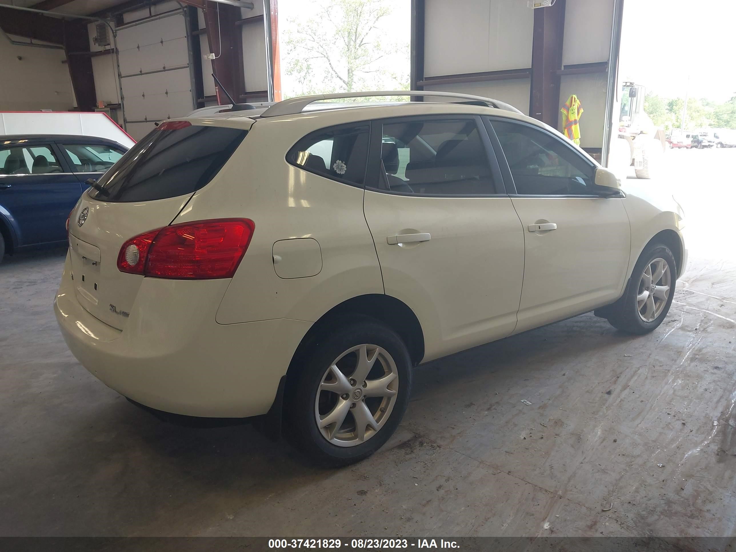 Photo 3 VIN: JN8AS58V18W142172 - NISSAN ROGUE 