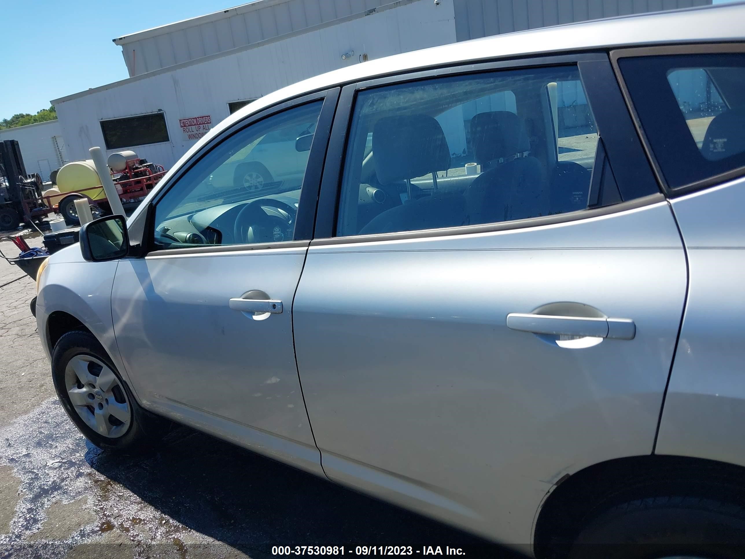 Photo 13 VIN: JN8AS58V48W110705 - NISSAN ROGUE 