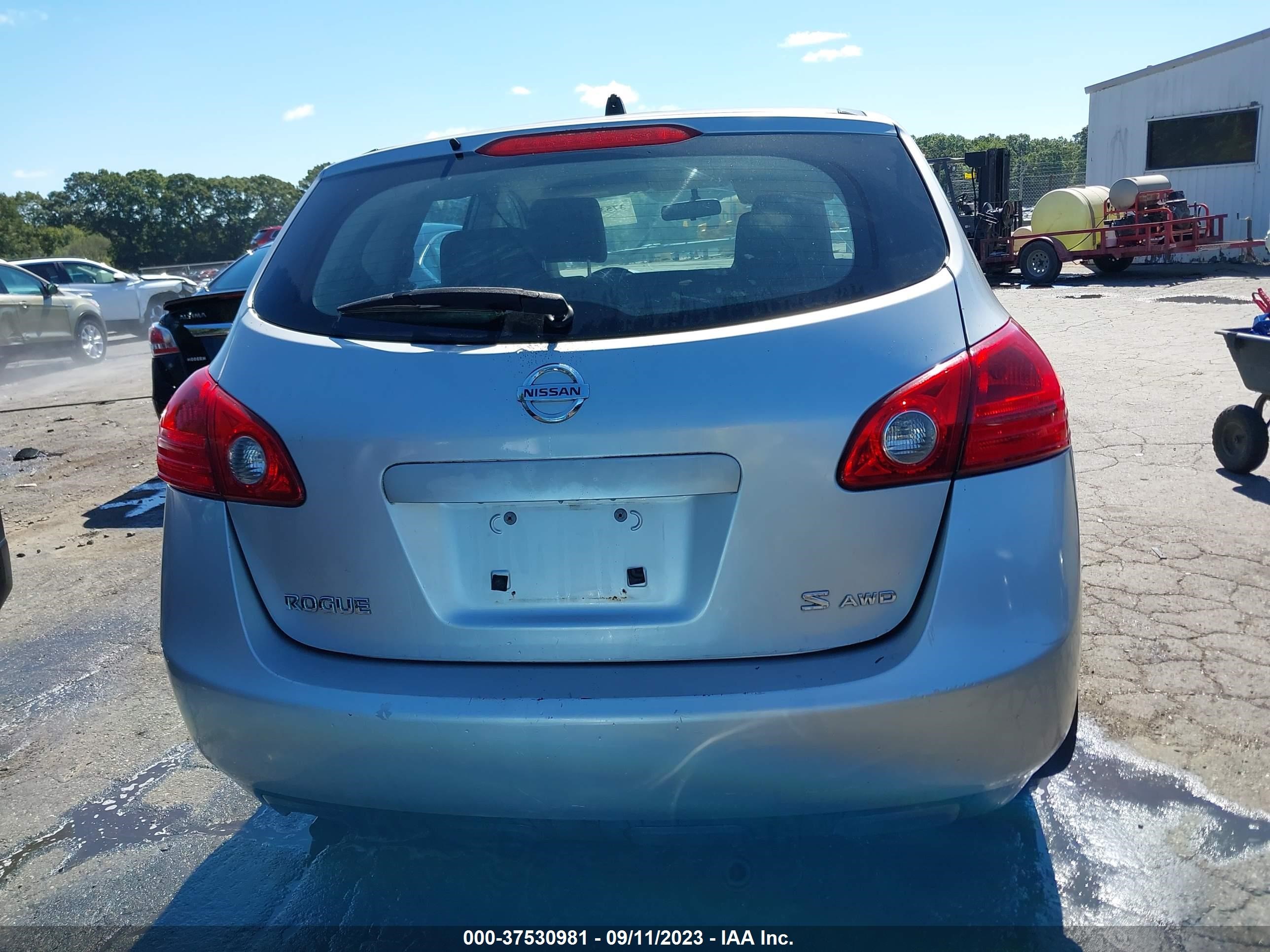 Photo 15 VIN: JN8AS58V48W110705 - NISSAN ROGUE 