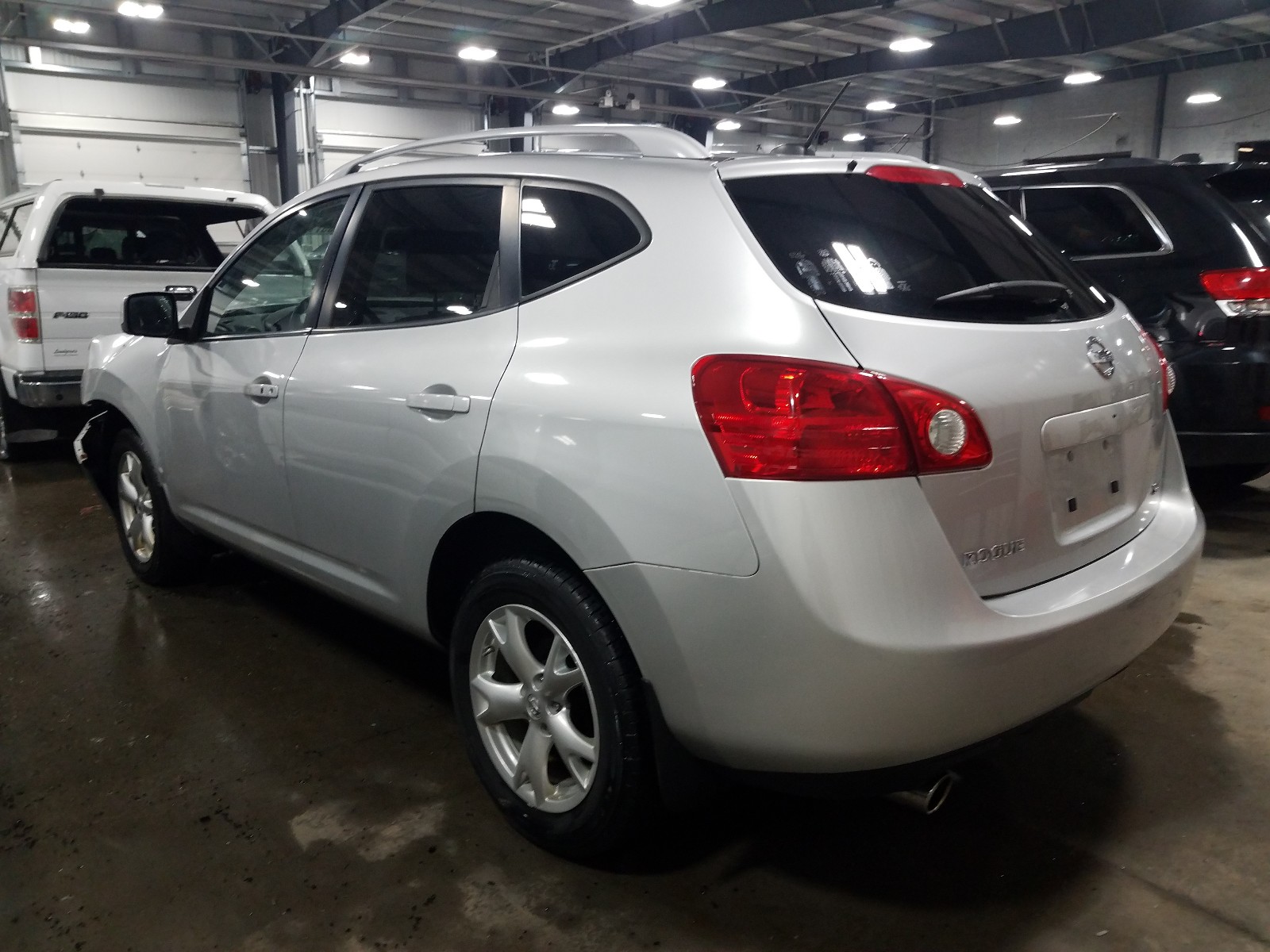 Photo 2 VIN: JN8AS58V48W411653 - NISSAN ROGUE S 