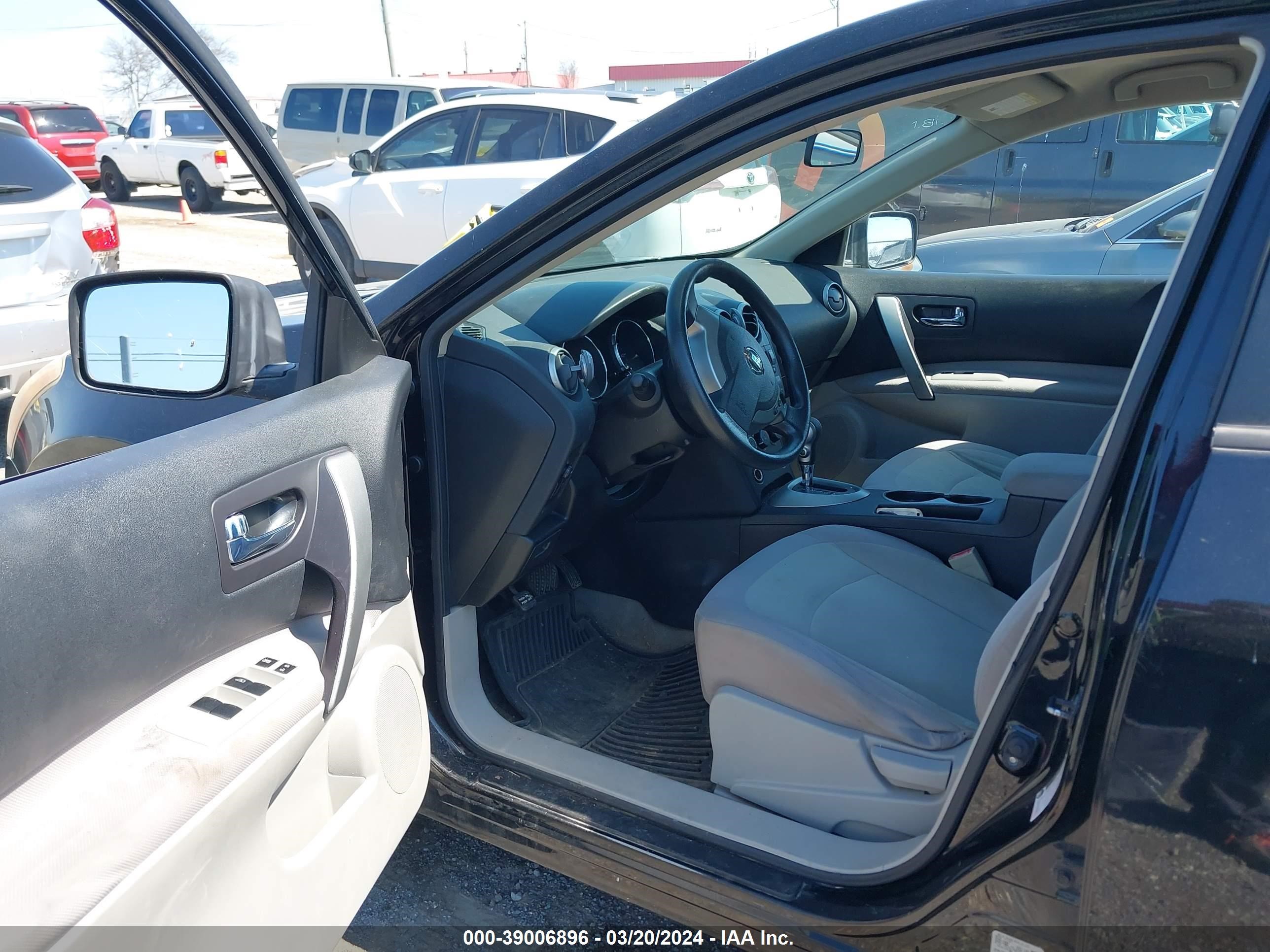 Photo 4 VIN: JN8AS58V58W122538 - NISSAN ROGUE 