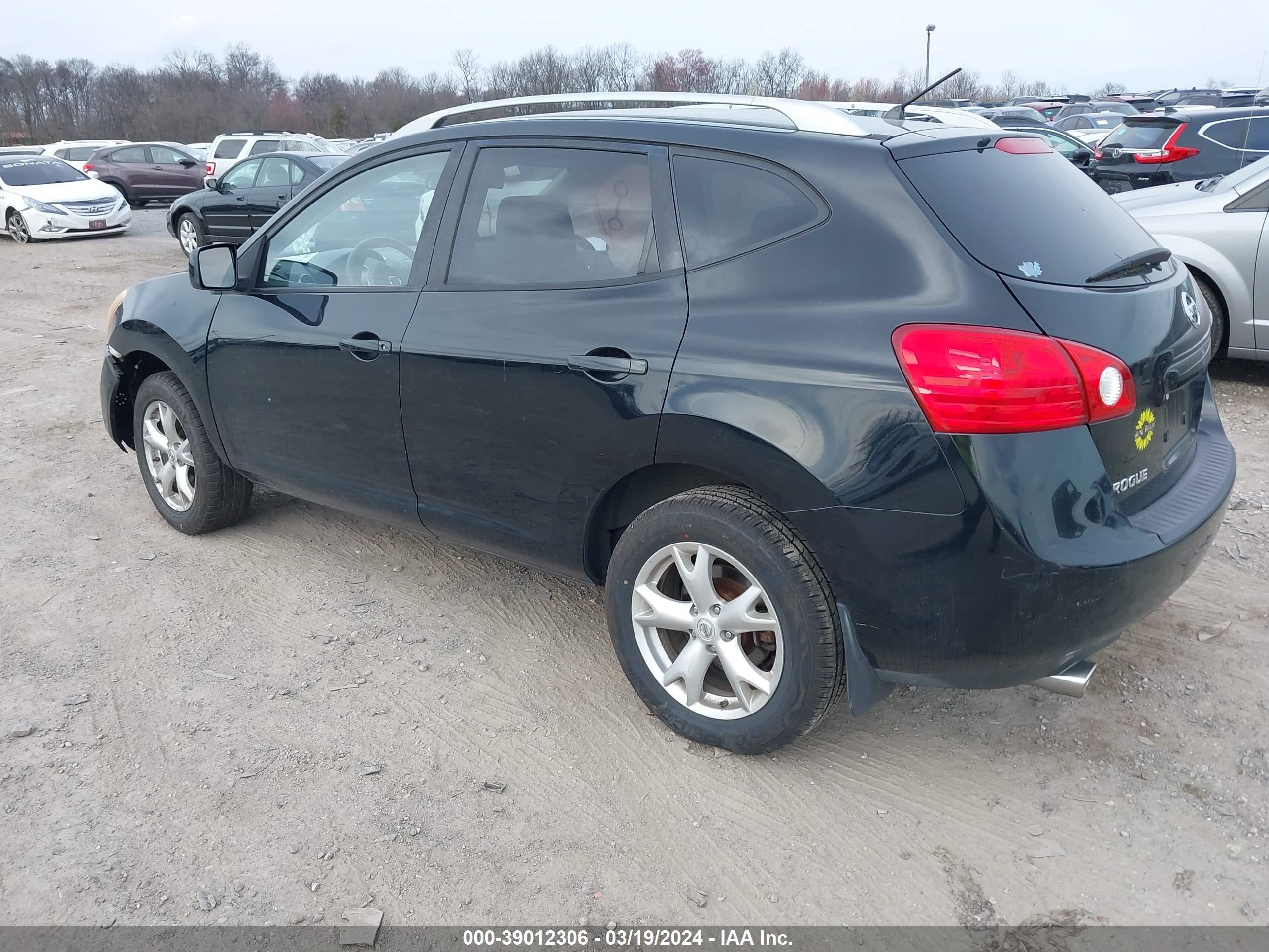 Photo 2 VIN: JN8AS58V58W402055 - NISSAN ROGUE 