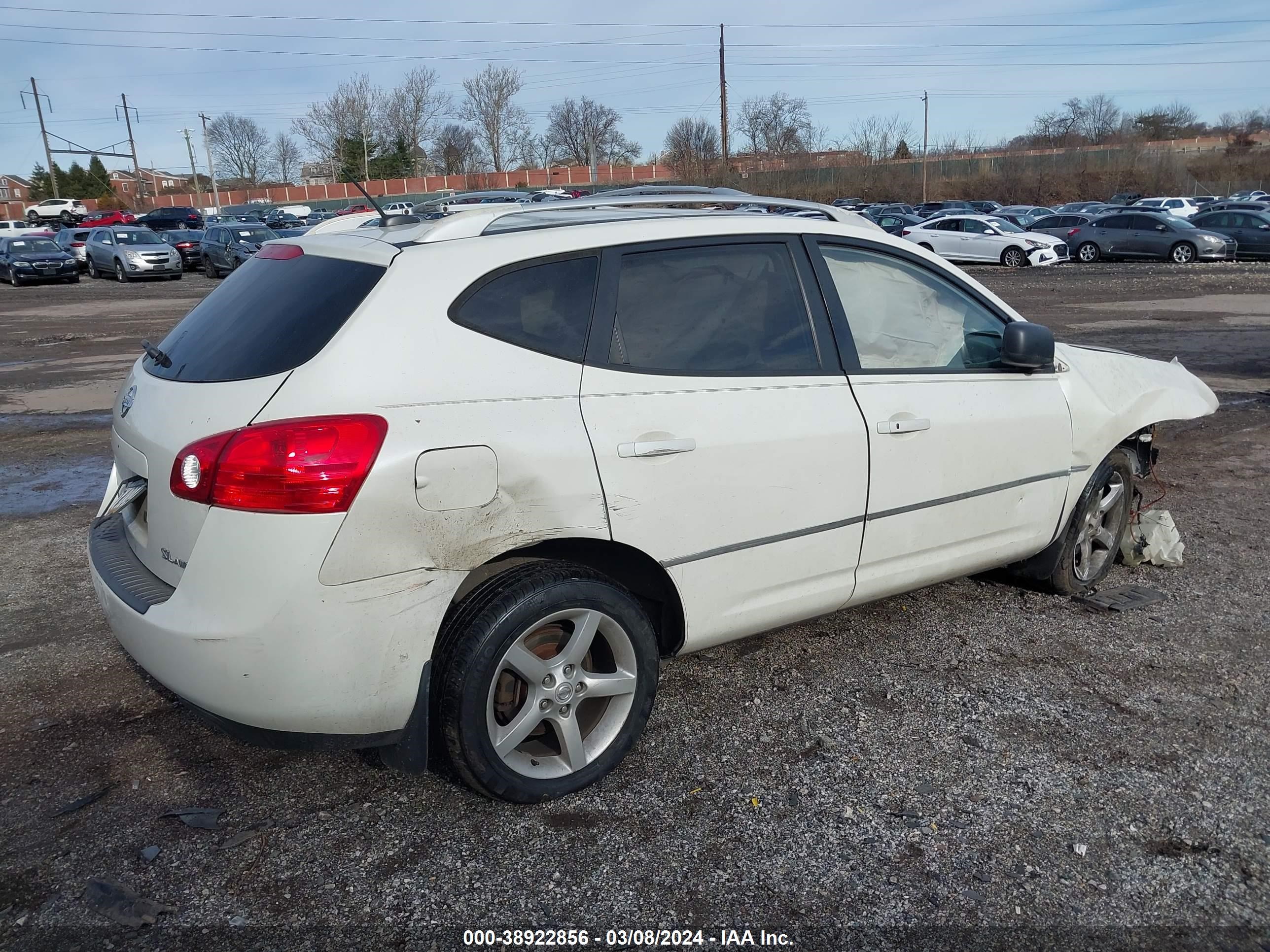 Photo 3 VIN: JN8AS58V88W128141 - NISSAN ROGUE 