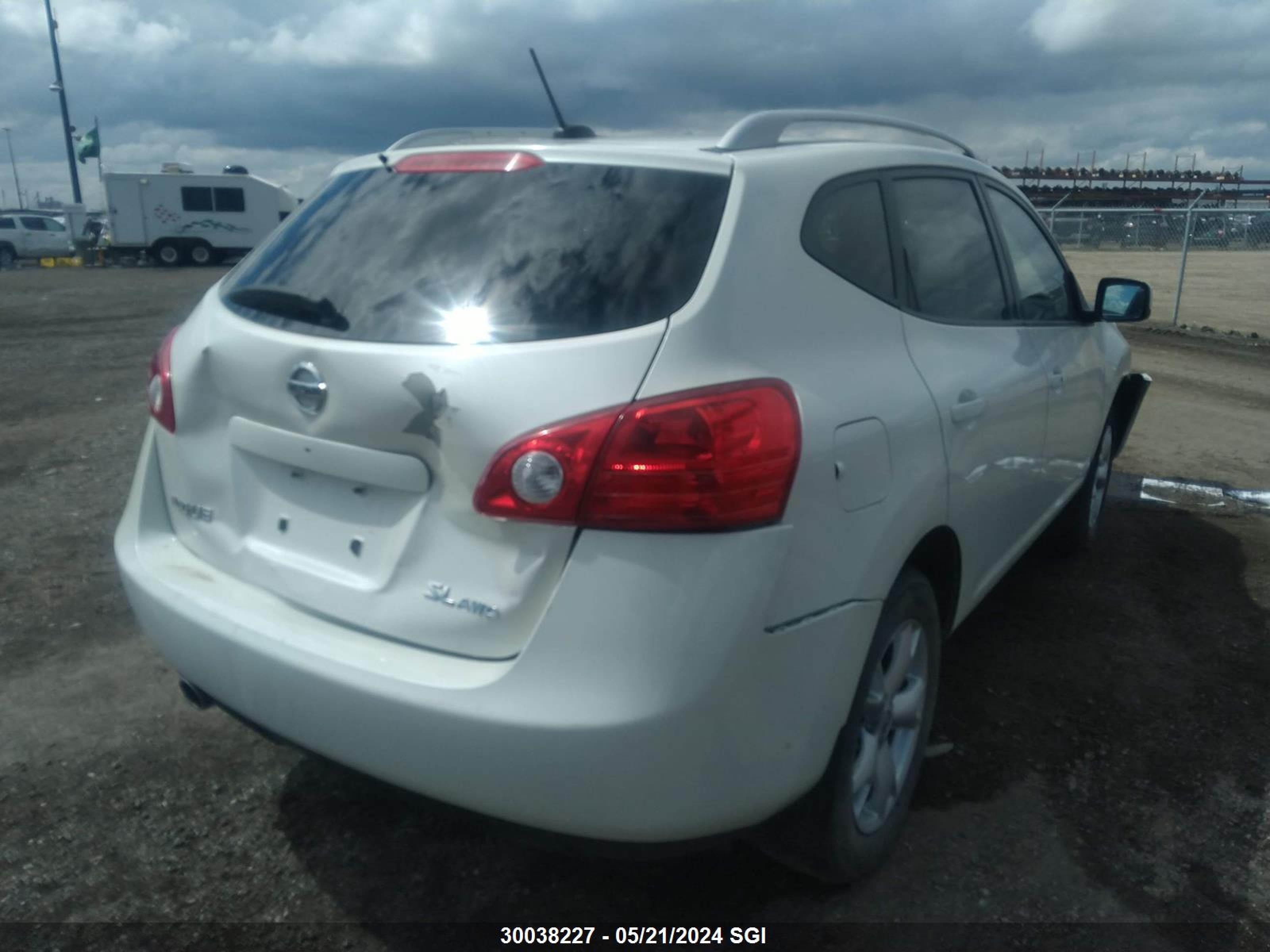 Photo 3 VIN: JN8AS58V99W181545 - NISSAN ROGUE 