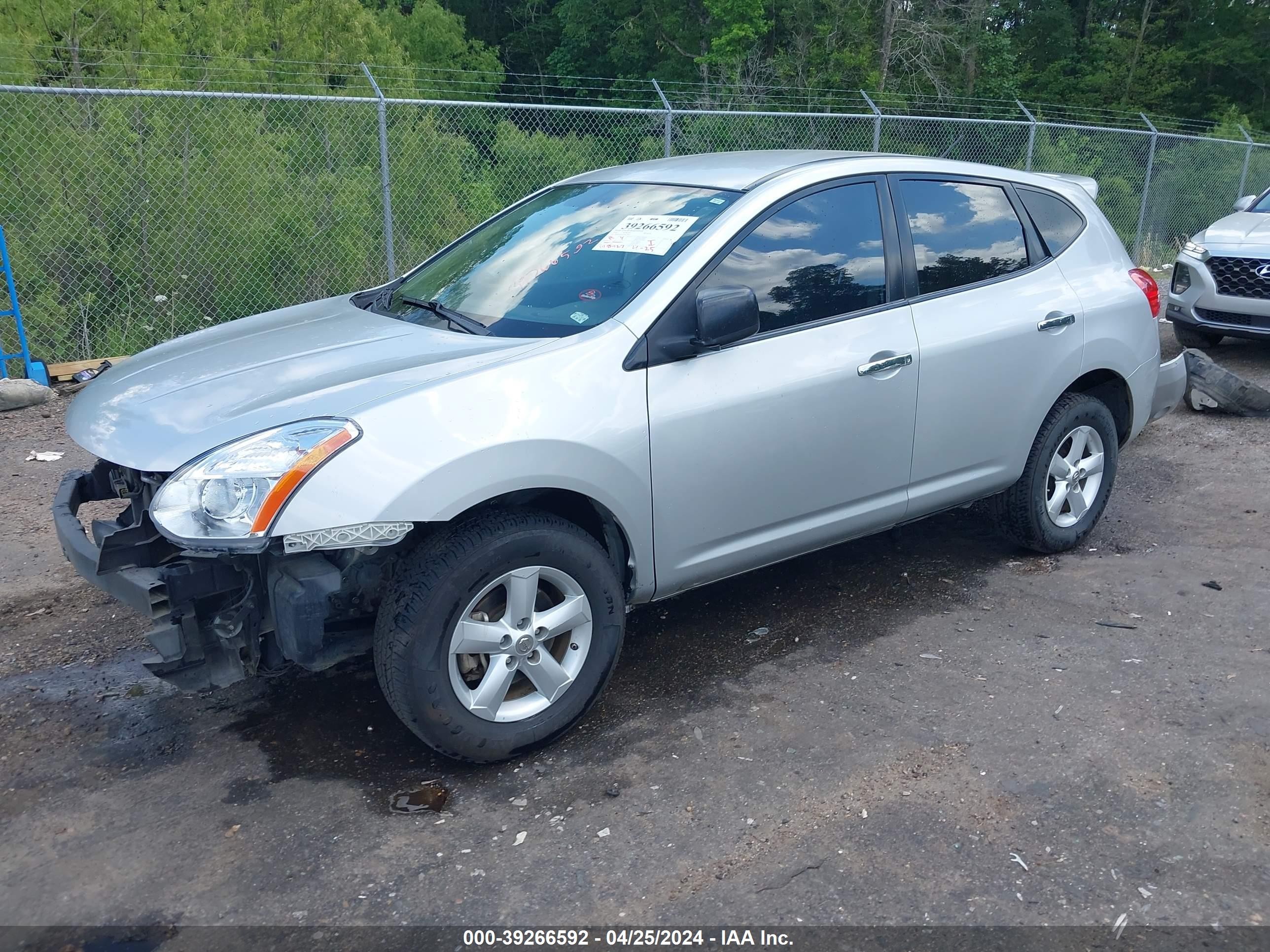 Photo 1 VIN: JN8AS5MT0AW017447 - NISSAN ROGUE 