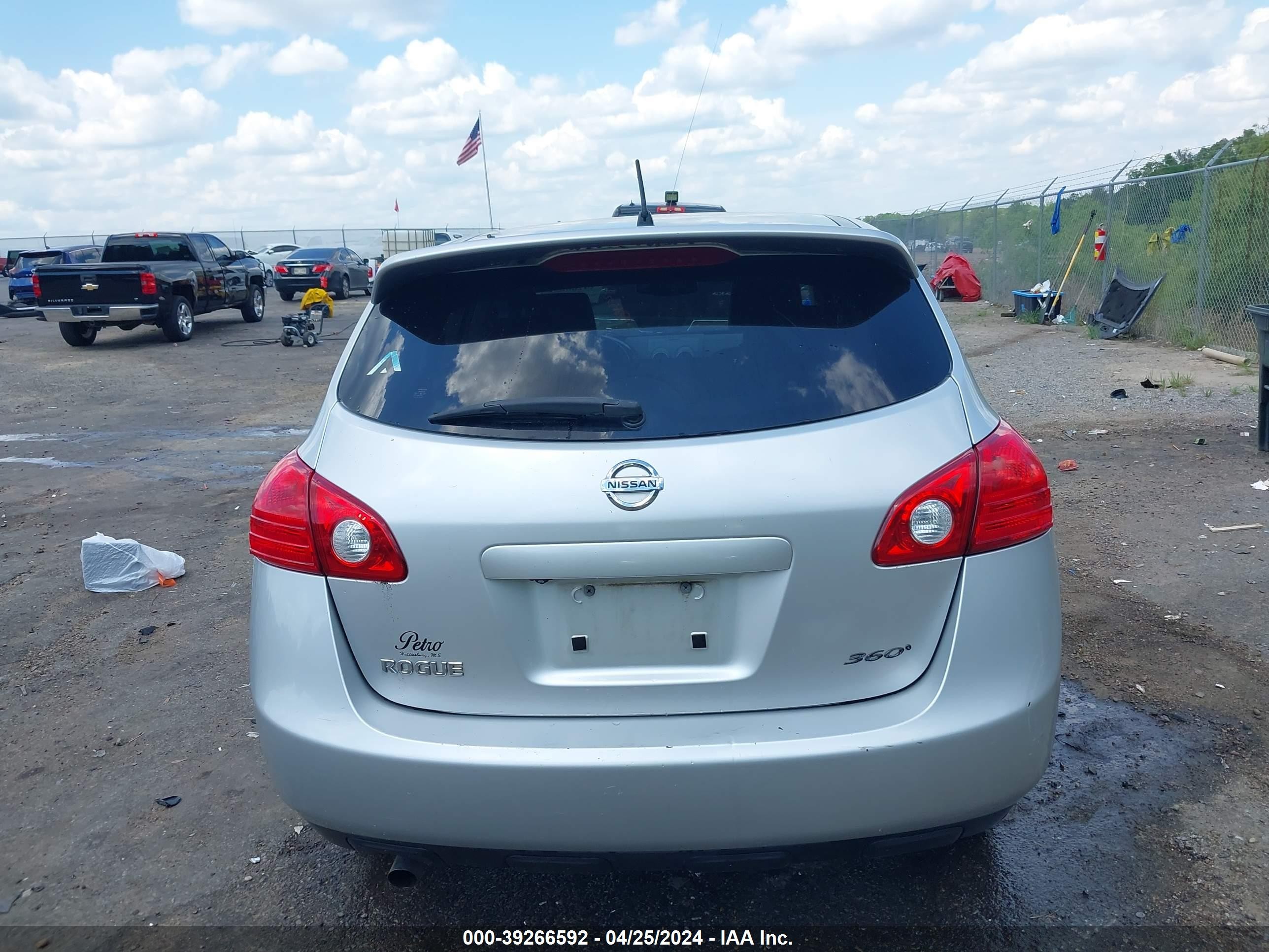 Photo 16 VIN: JN8AS5MT0AW017447 - NISSAN ROGUE 