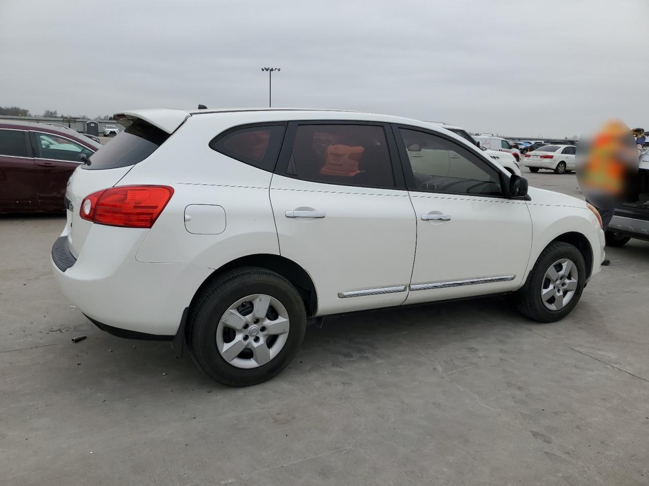 Photo 2 VIN: JN8AS5MT0BW151862 - NISSAN ROGUE 