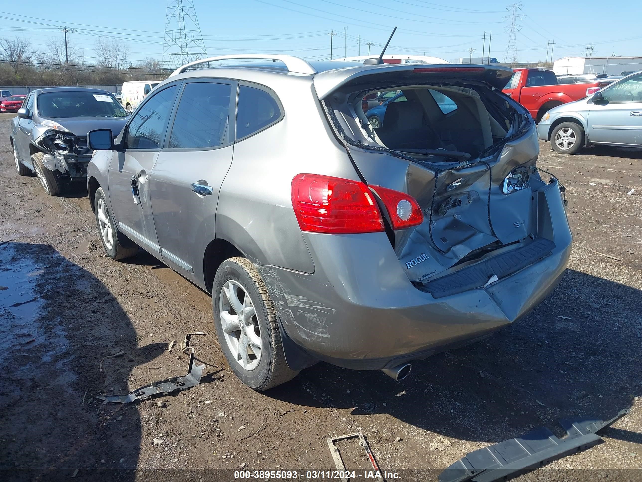 Photo 2 VIN: JN8AS5MT0BW567183 - NISSAN ROGUE 