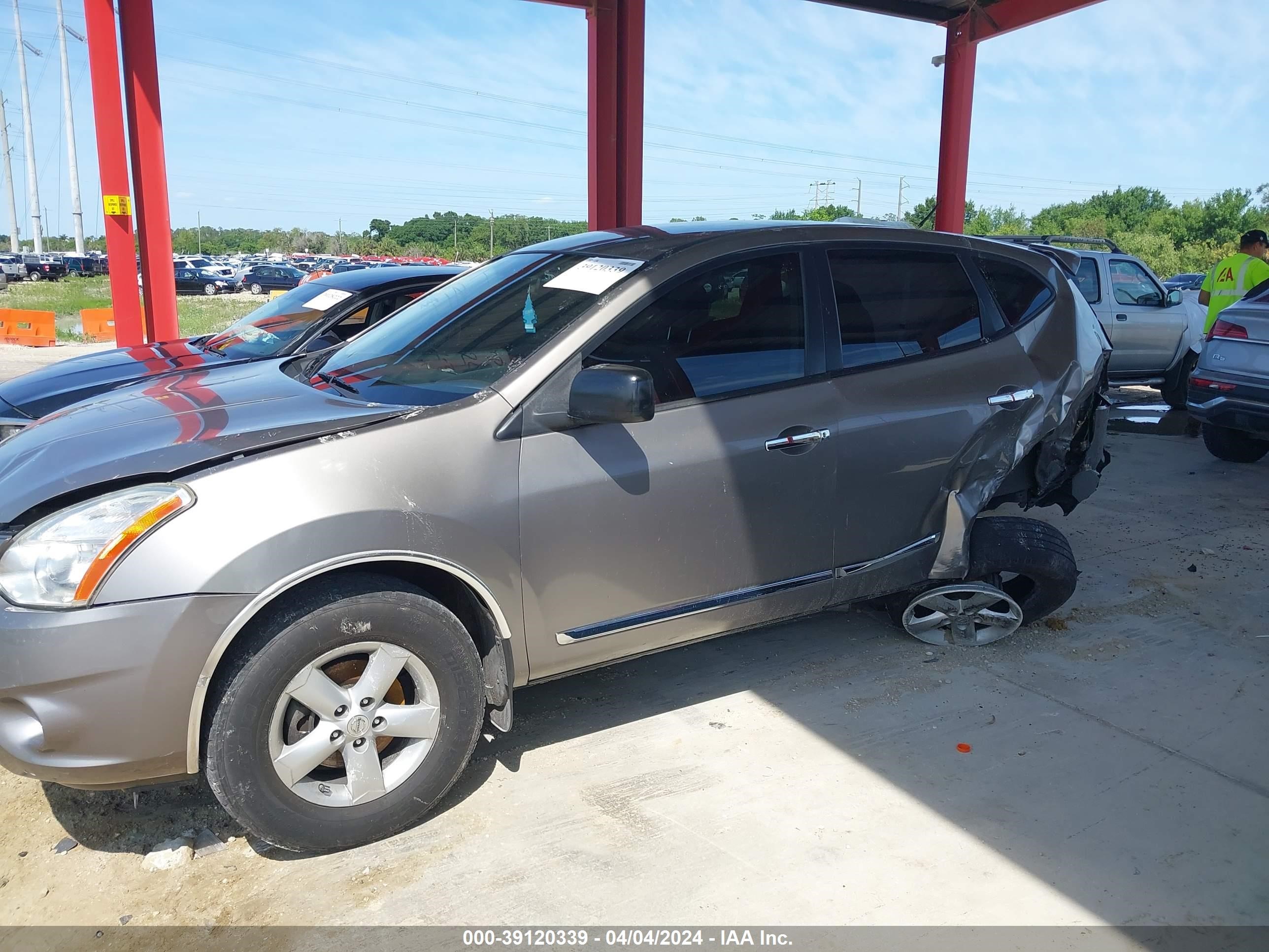 Photo 12 VIN: JN8AS5MT0CW300840 - NISSAN ROGUE 