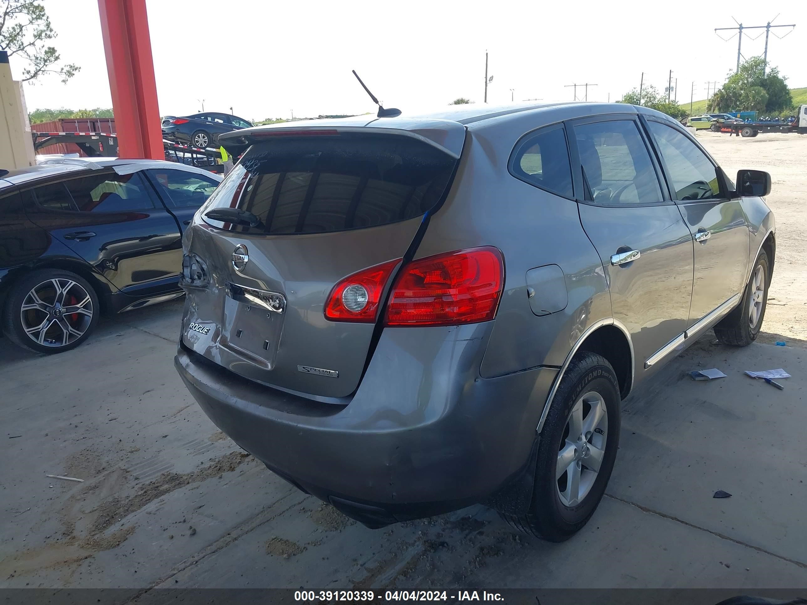 Photo 3 VIN: JN8AS5MT0CW300840 - NISSAN ROGUE 