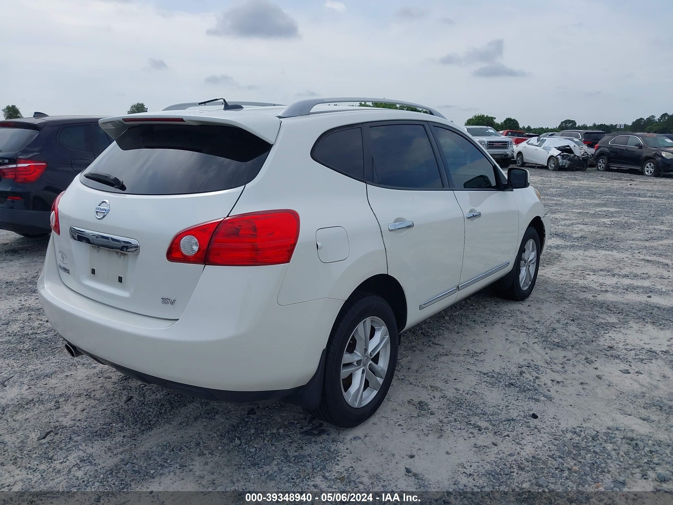 Photo 3 VIN: JN8AS5MT0DW001897 - NISSAN ROGUE 