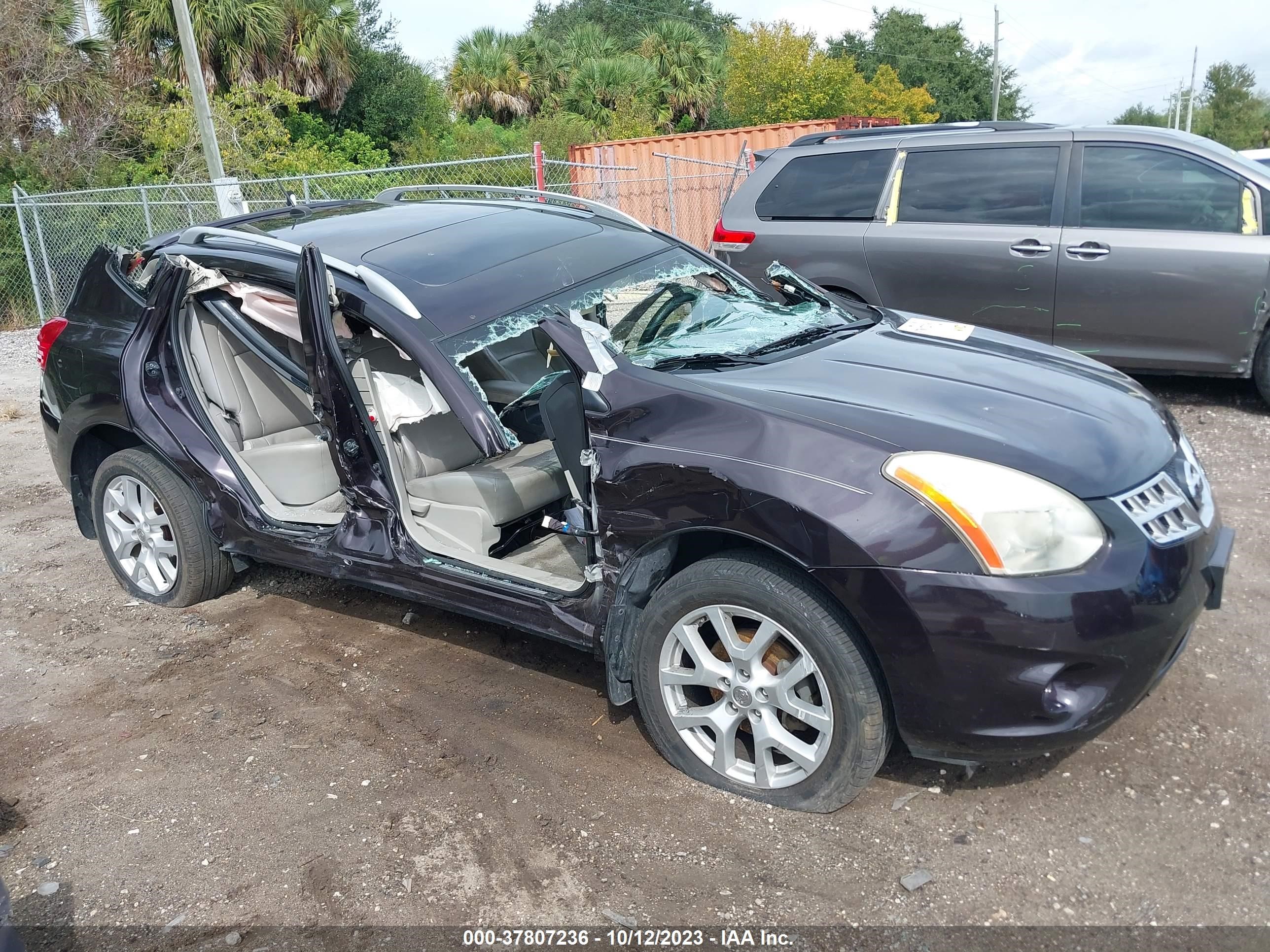 Photo 0 VIN: JN8AS5MT1BW156147 - NISSAN ROGUE 