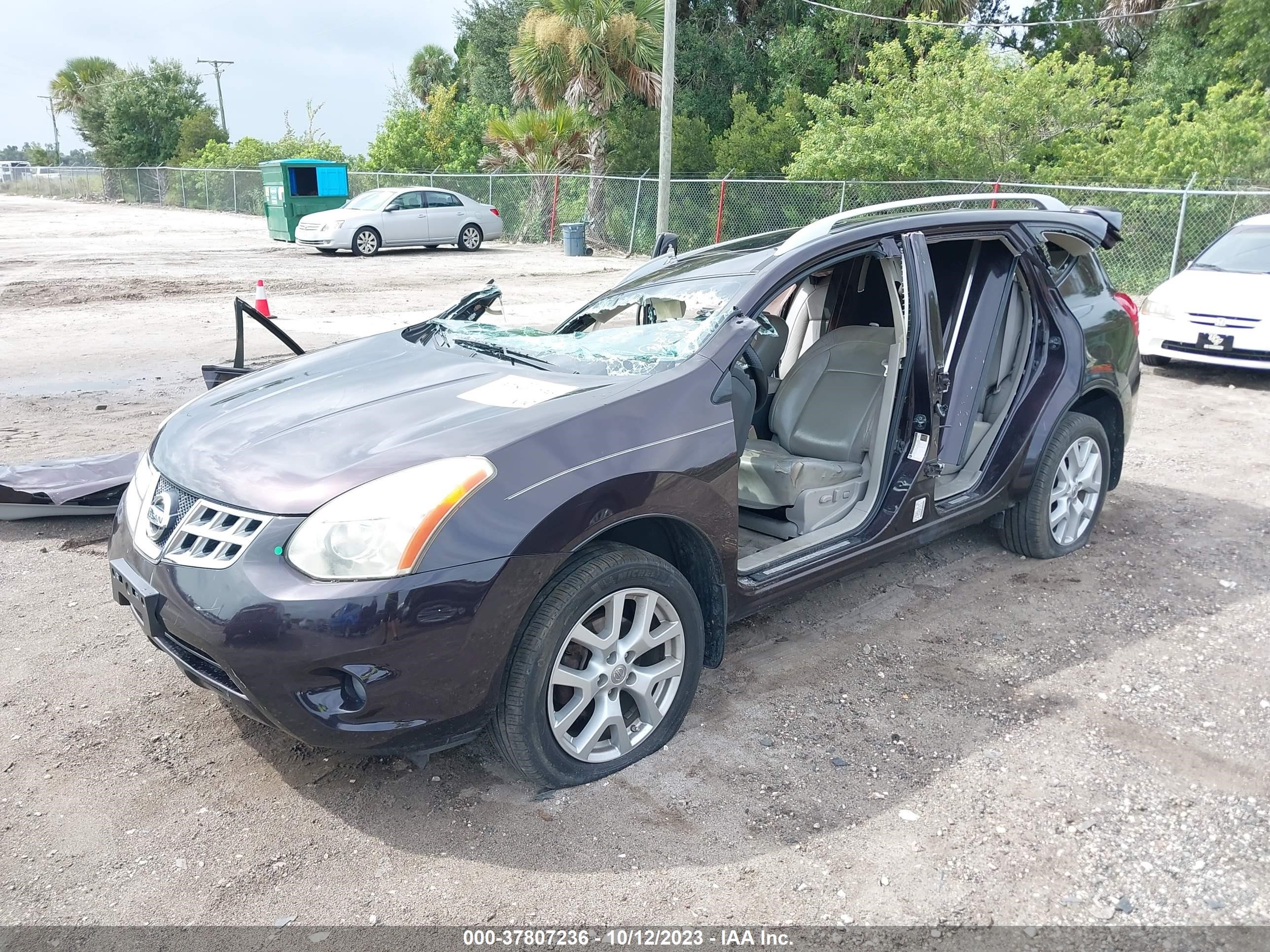 Photo 1 VIN: JN8AS5MT1BW156147 - NISSAN ROGUE 