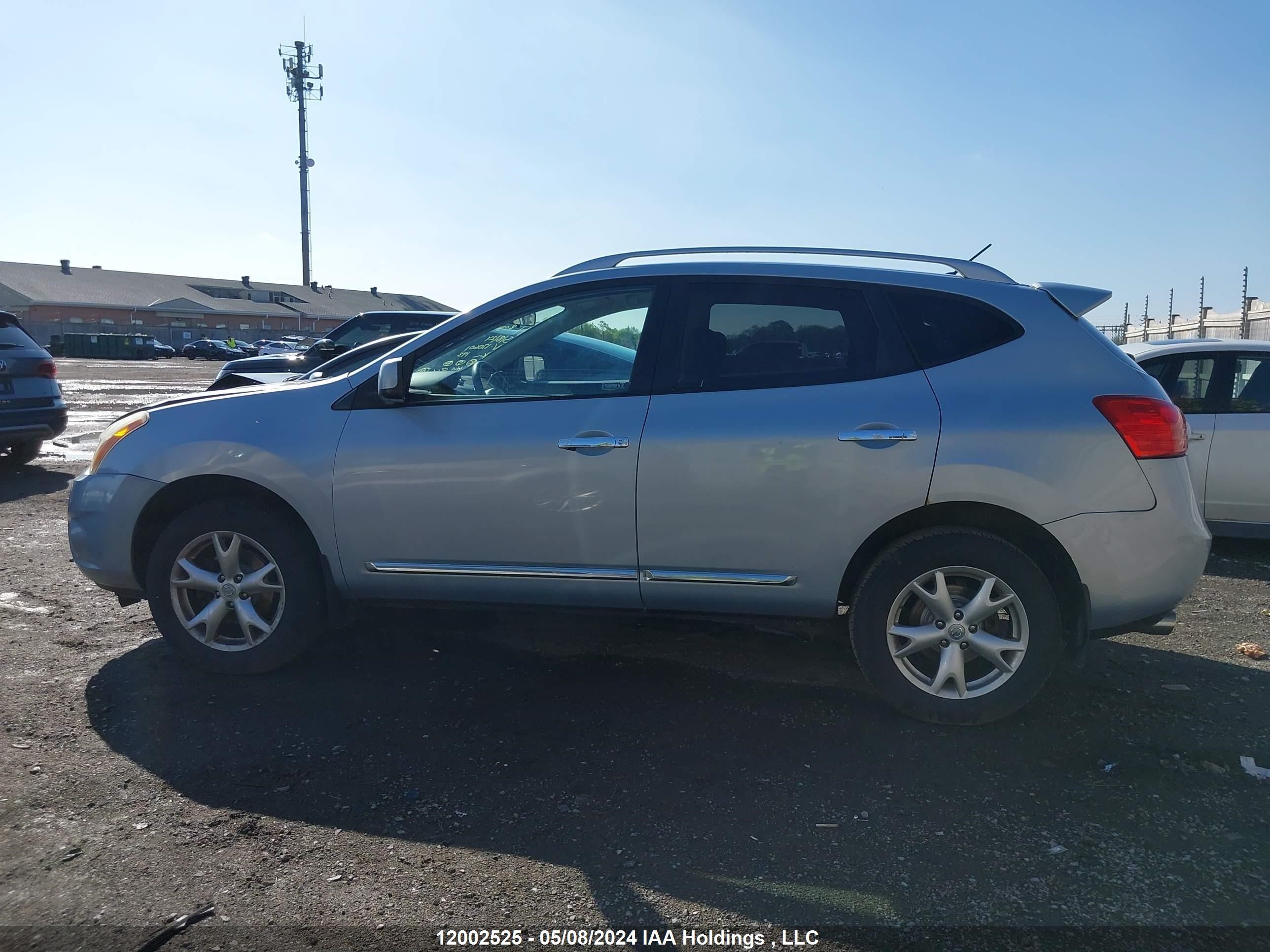 Photo 13 VIN: JN8AS5MT1BW170601 - NISSAN ROGUE 