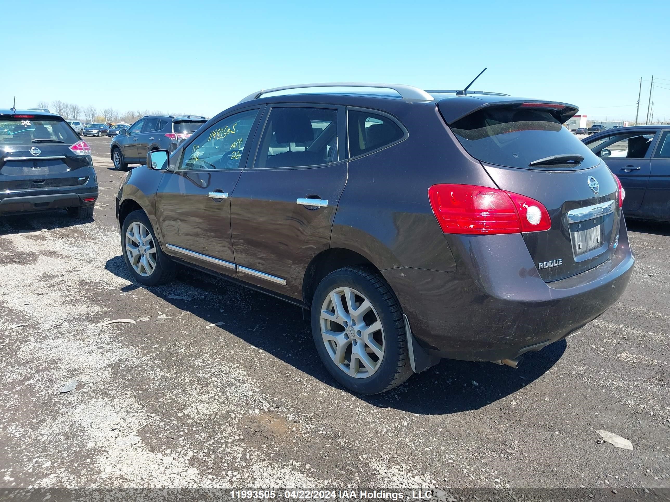 Photo 2 VIN: JN8AS5MT1CW258887 - NISSAN ROGUE 