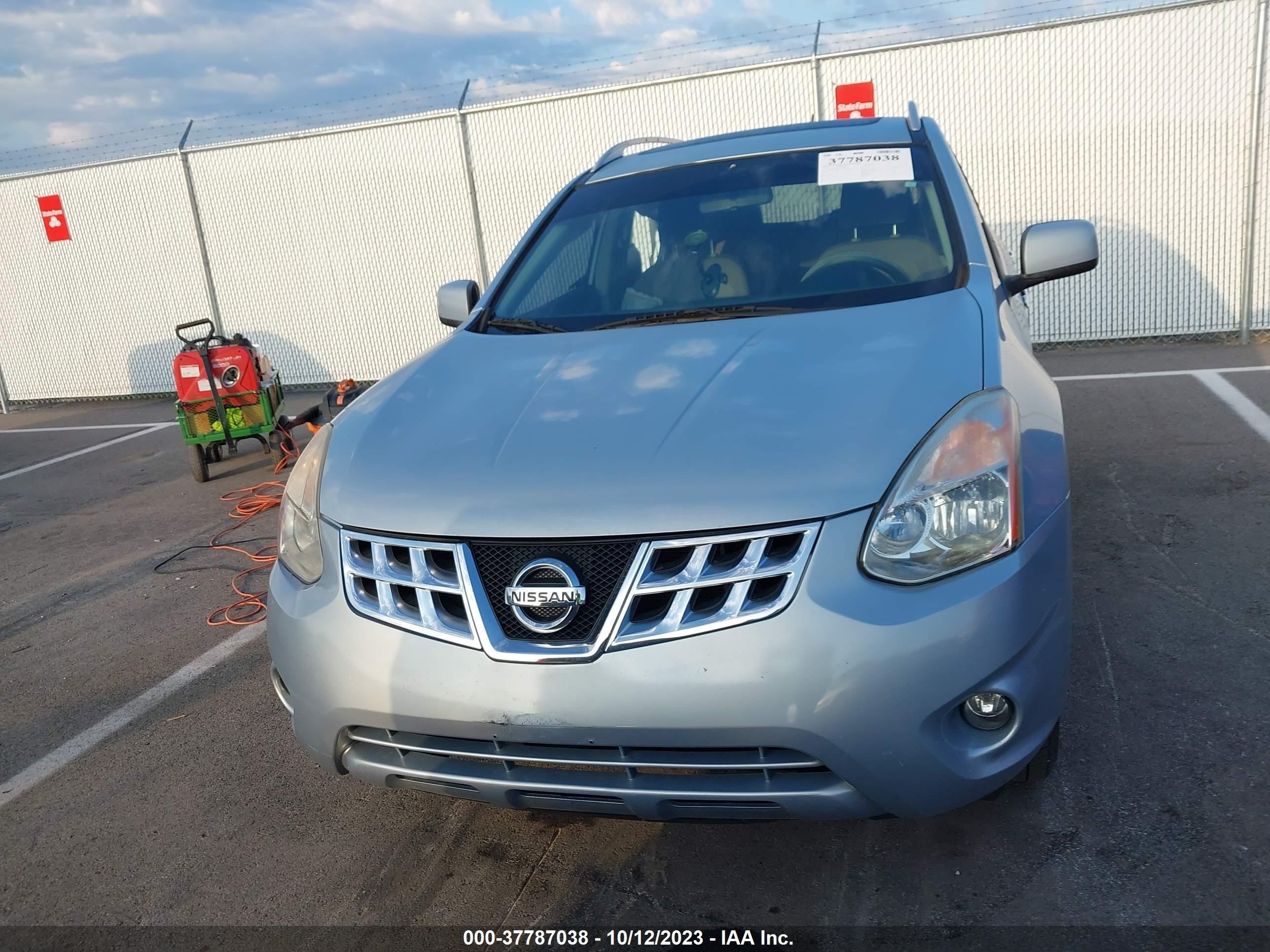 Photo 11 VIN: JN8AS5MT1DW014352 - NISSAN ROGUE 