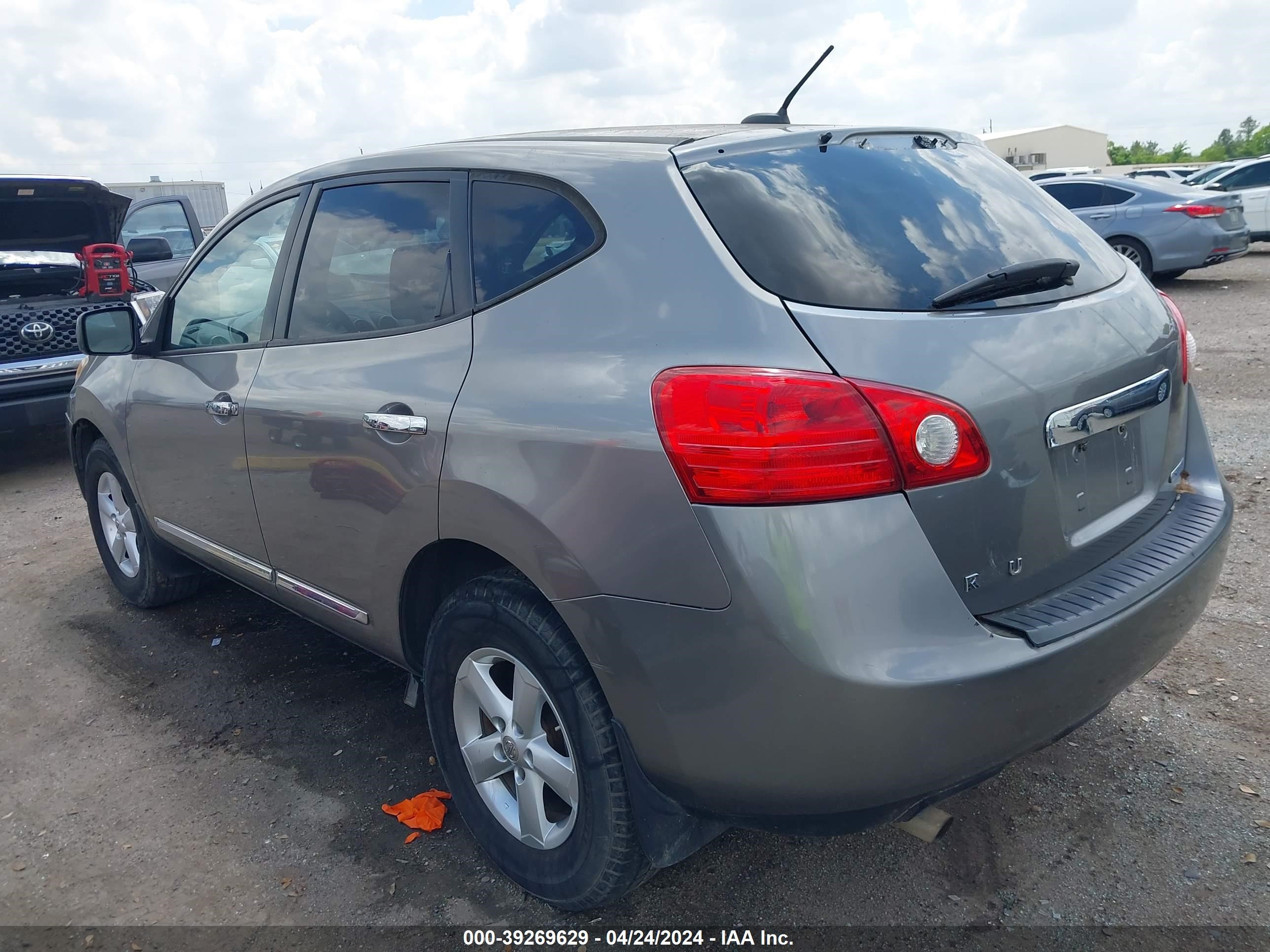 Photo 2 VIN: JN8AS5MT1DW023049 - NISSAN ROGUE 