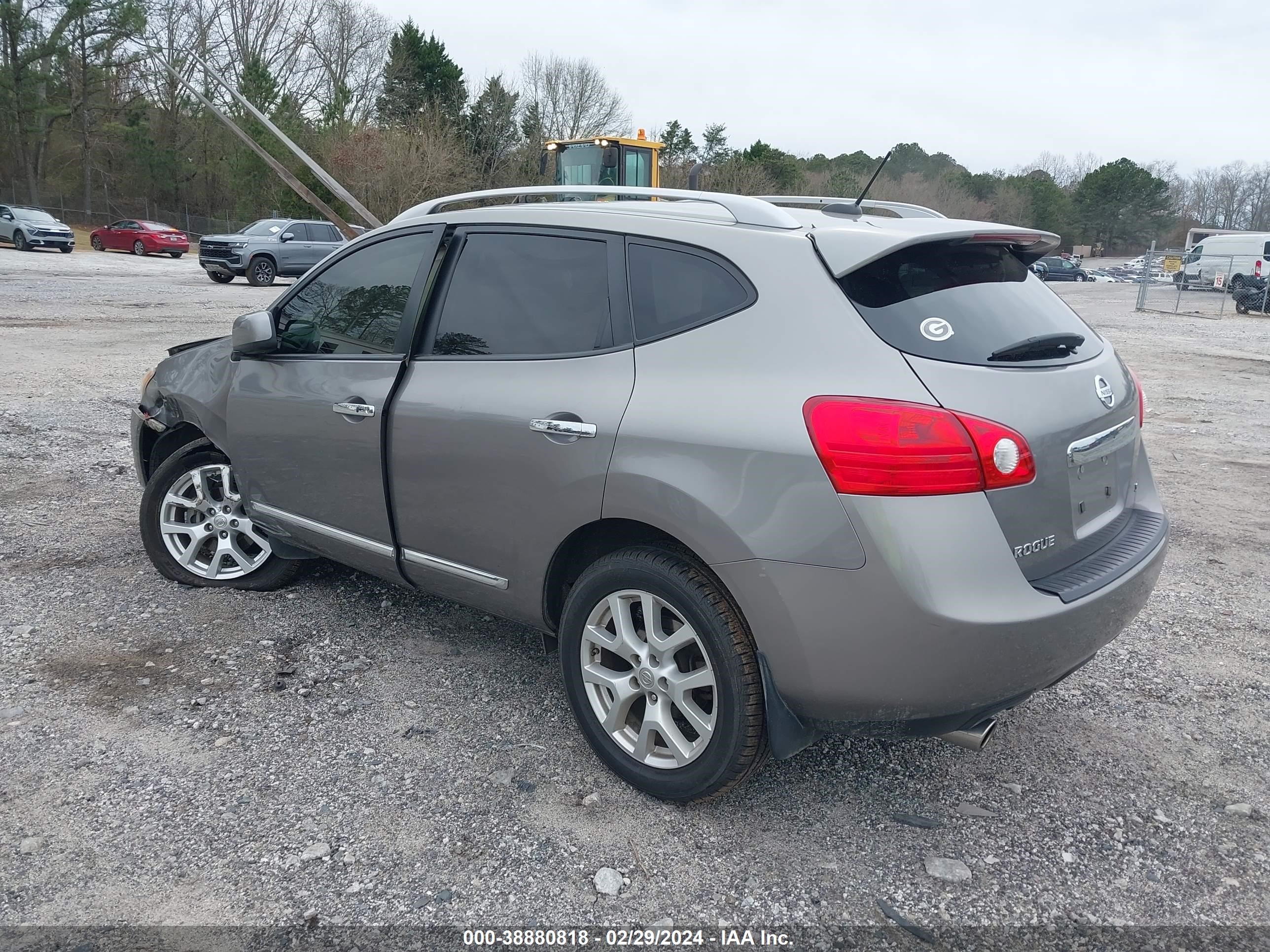 Photo 2 VIN: JN8AS5MT2BW560932 - NISSAN ROGUE 