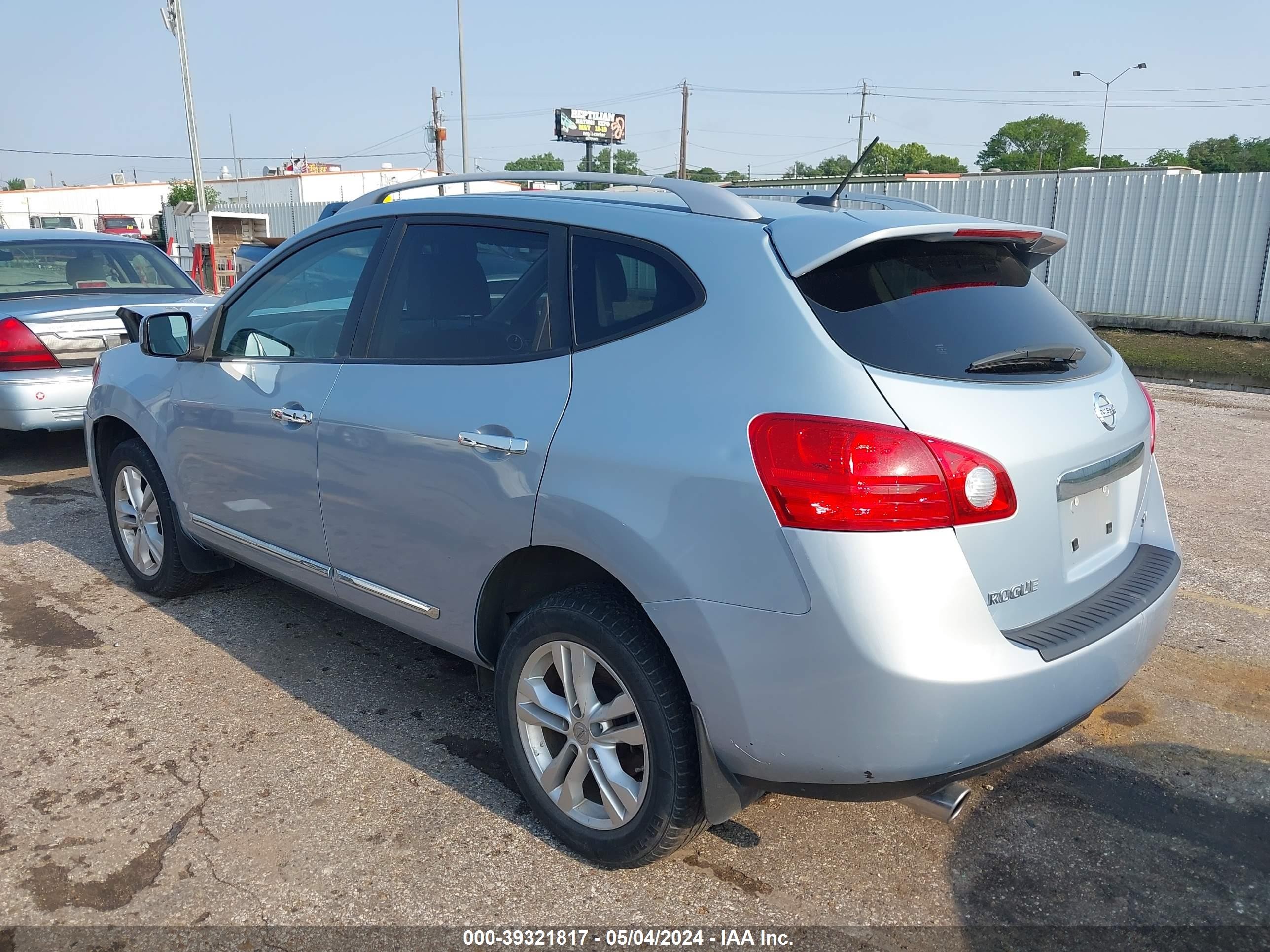 Photo 2 VIN: JN8AS5MT2DW022248 - NISSAN ROGUE 