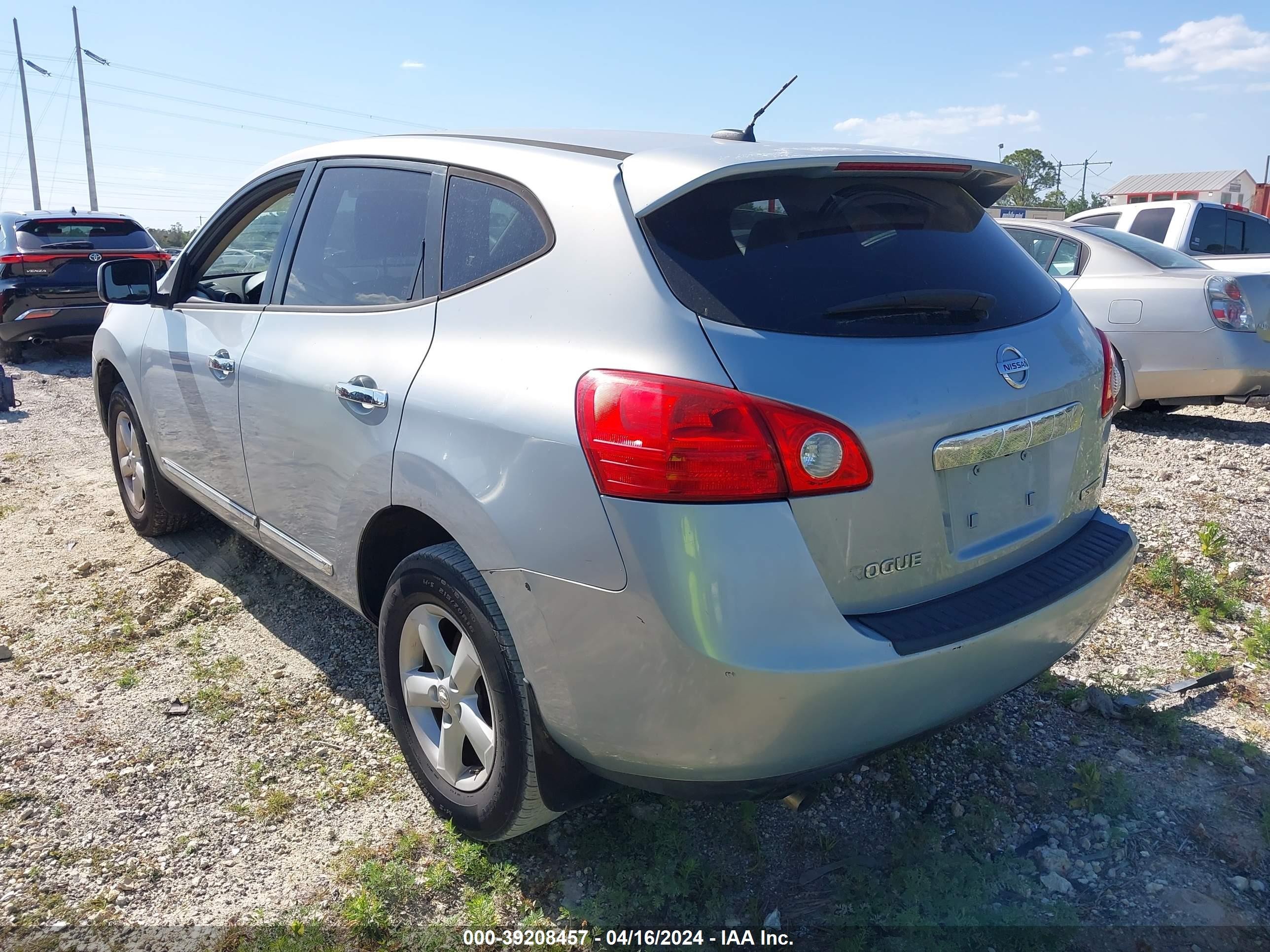 Photo 2 VIN: JN8AS5MT2DW030169 - NISSAN ROGUE 