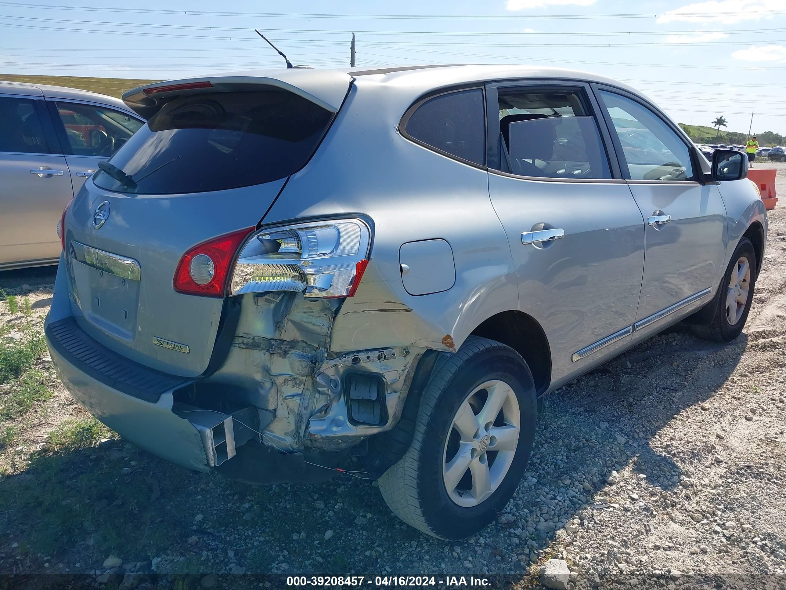 Photo 3 VIN: JN8AS5MT2DW030169 - NISSAN ROGUE 