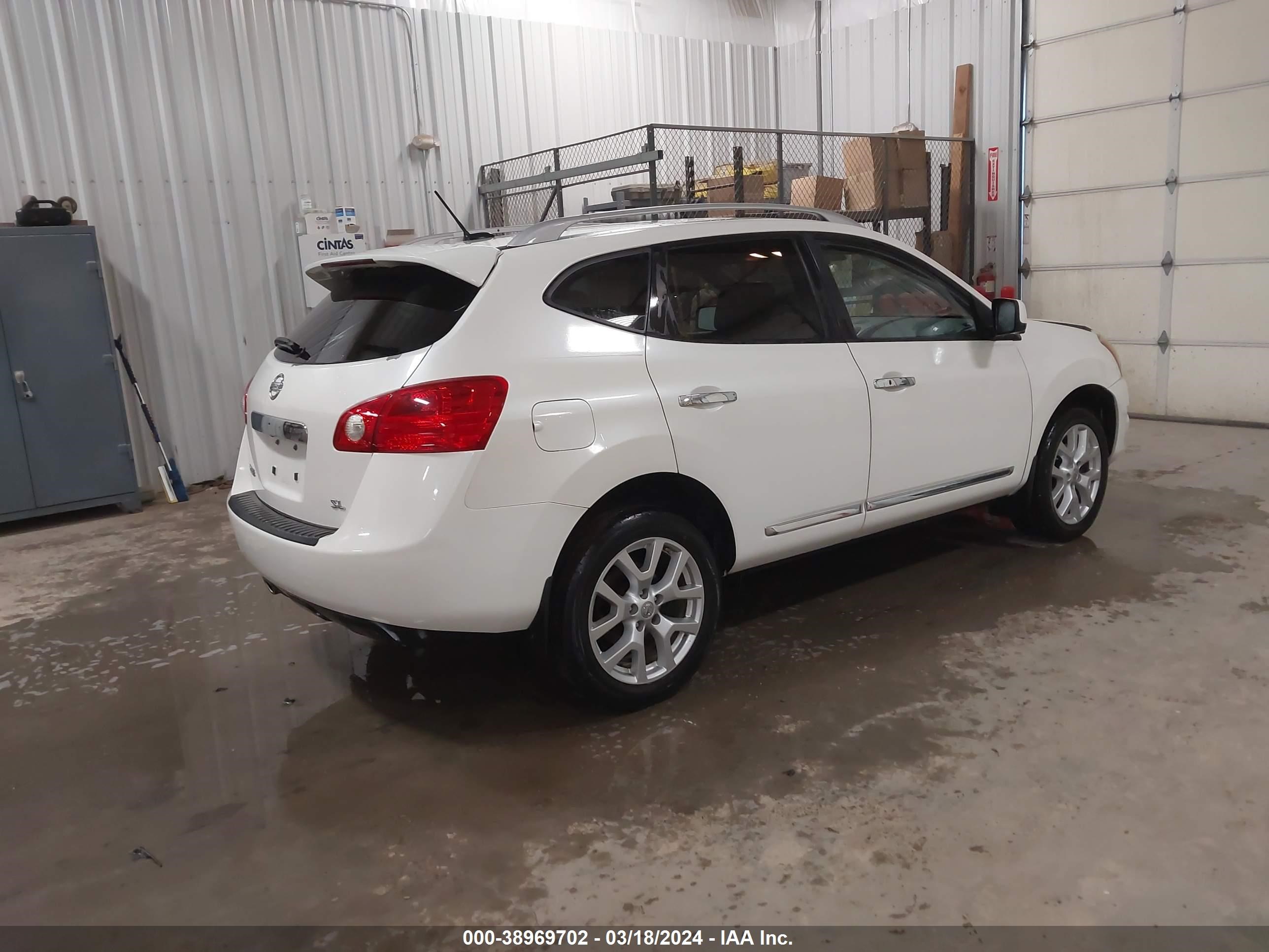 Photo 3 VIN: JN8AS5MT2DW031144 - NISSAN ROGUE 