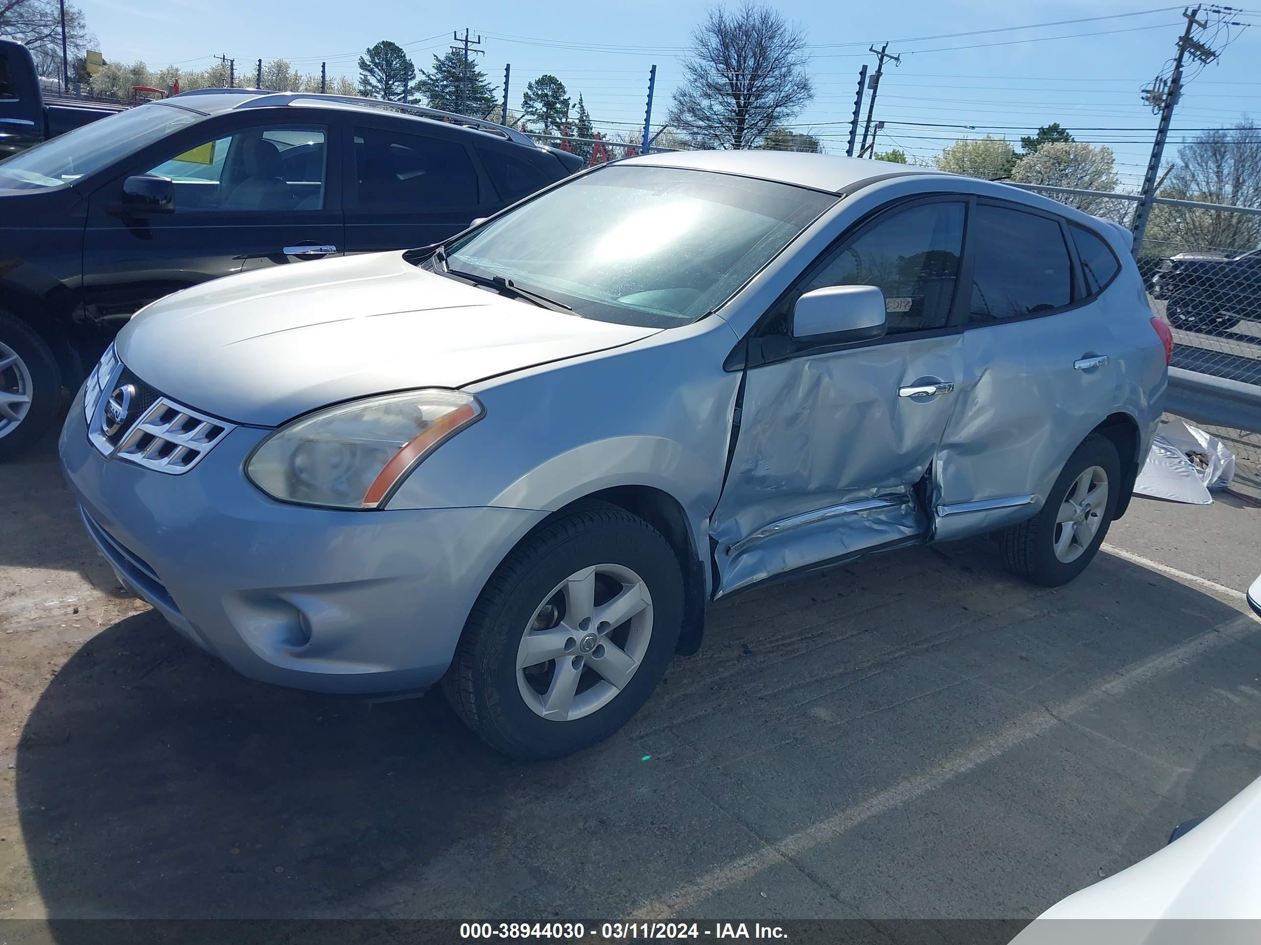 Photo 1 VIN: JN8AS5MT2DW034903 - NISSAN ROGUE 