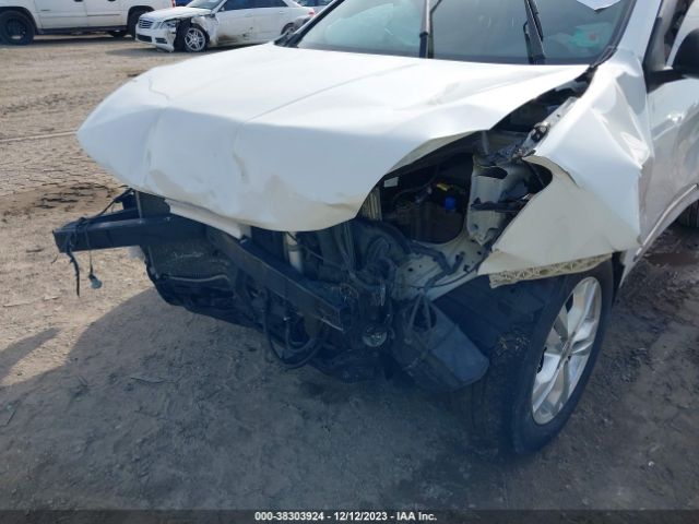 Photo 5 VIN: JN8AS5MT2FW657702 - TOYOTA CAMRY 