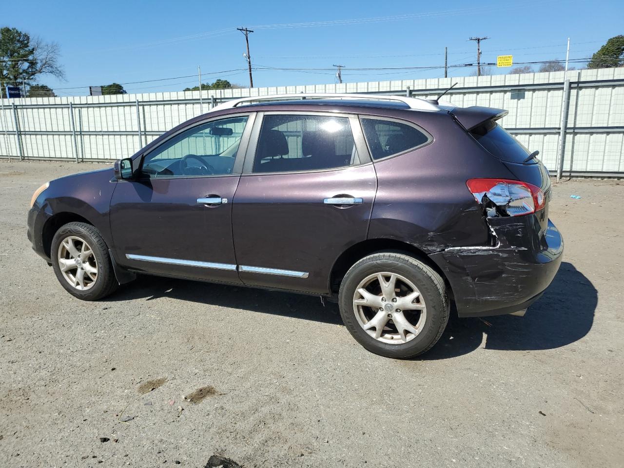 Photo 1 VIN: JN8AS5MT3BW173340 - NISSAN ROGUE 