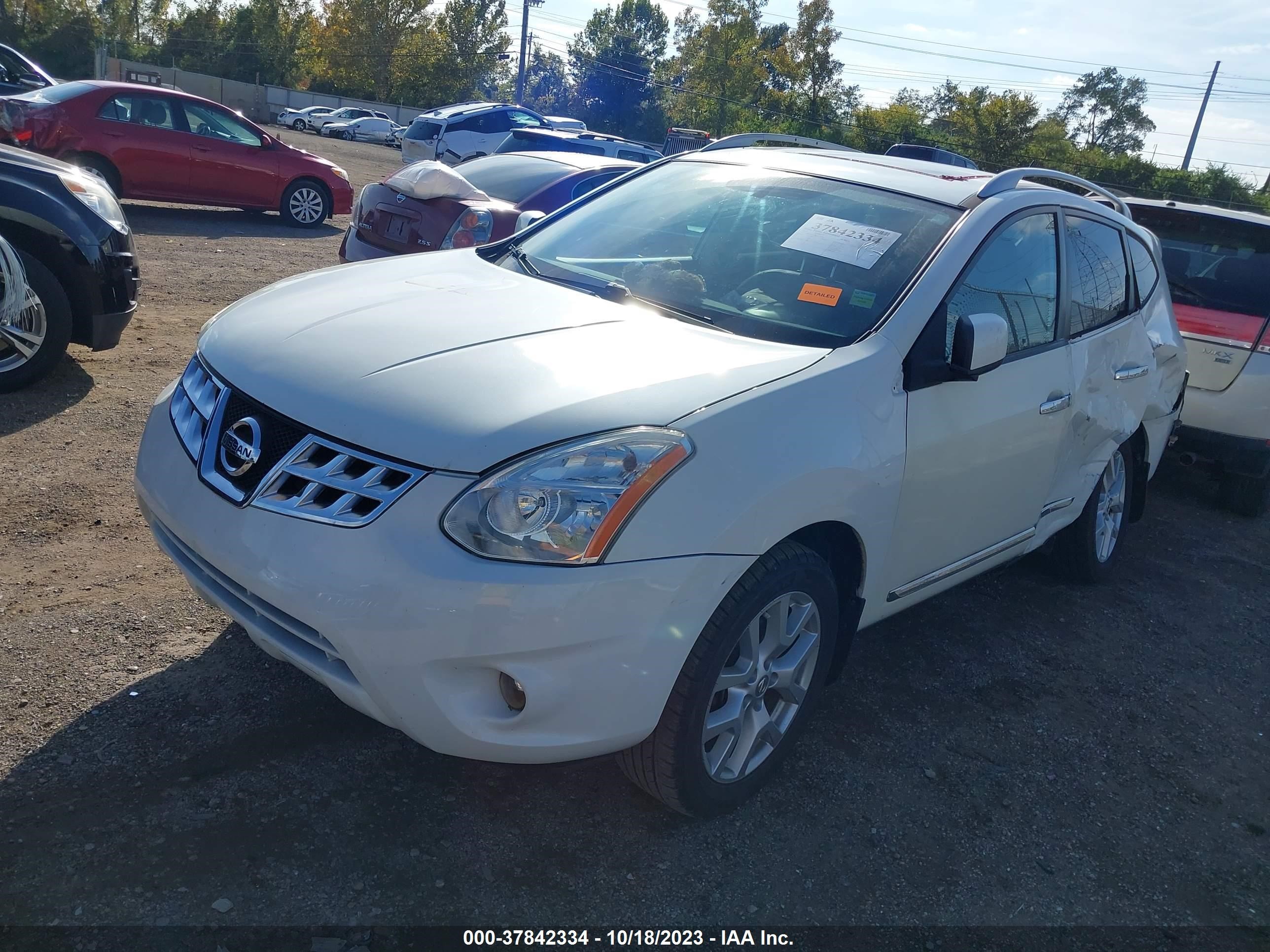 Photo 1 VIN: JN8AS5MT3BW177968 - NISSAN ROGUE 