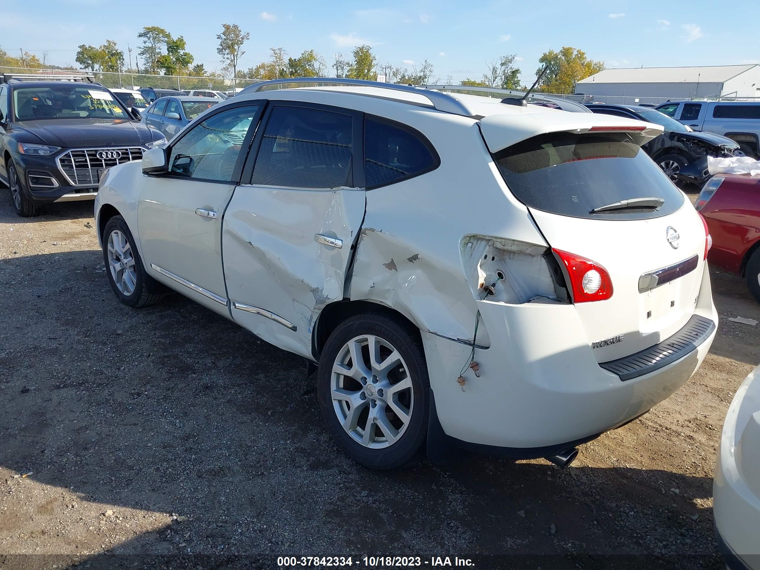 Photo 2 VIN: JN8AS5MT3BW177968 - NISSAN ROGUE 