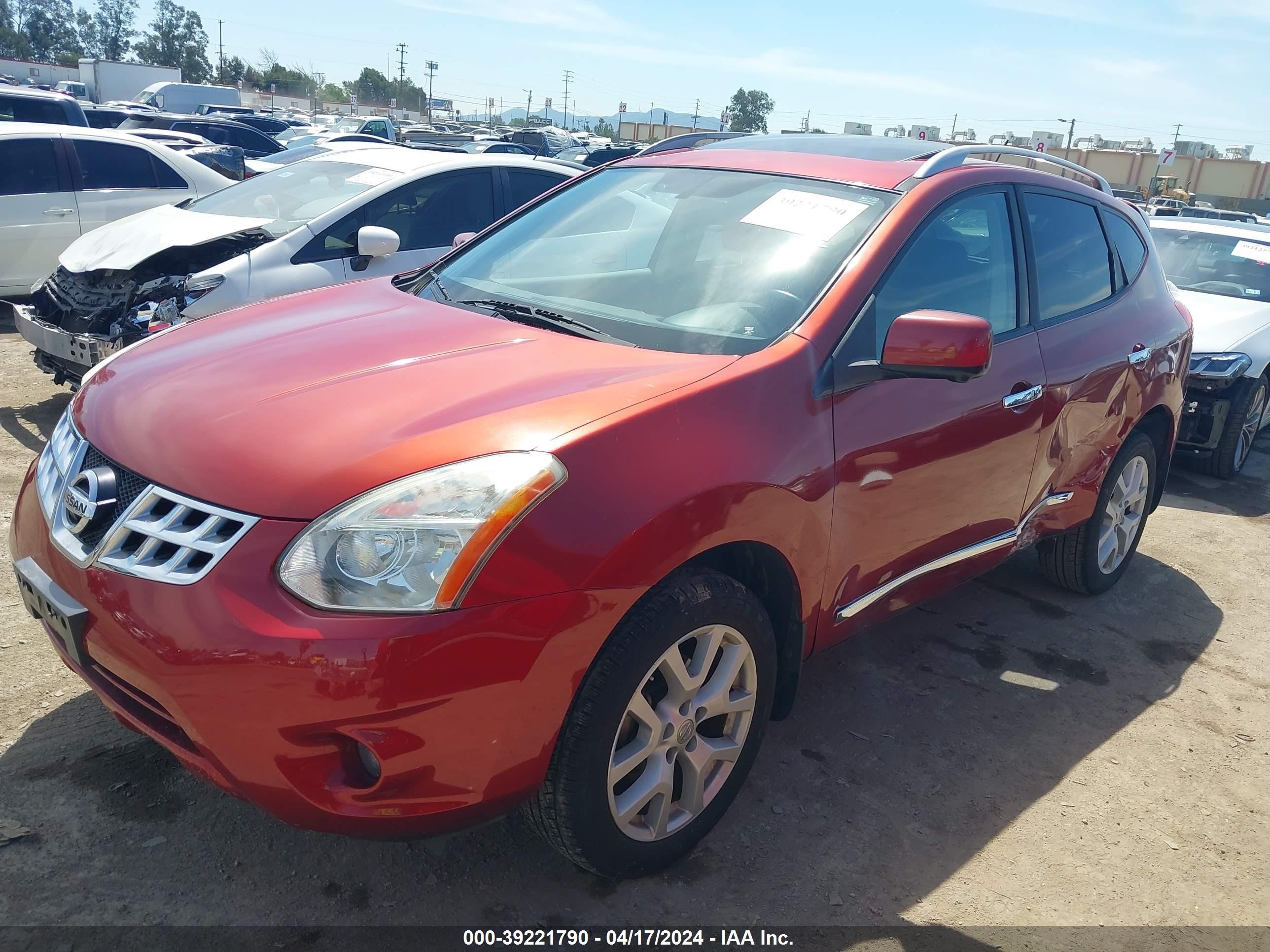 Photo 1 VIN: JN8AS5MT3CW258017 - NISSAN ROGUE 