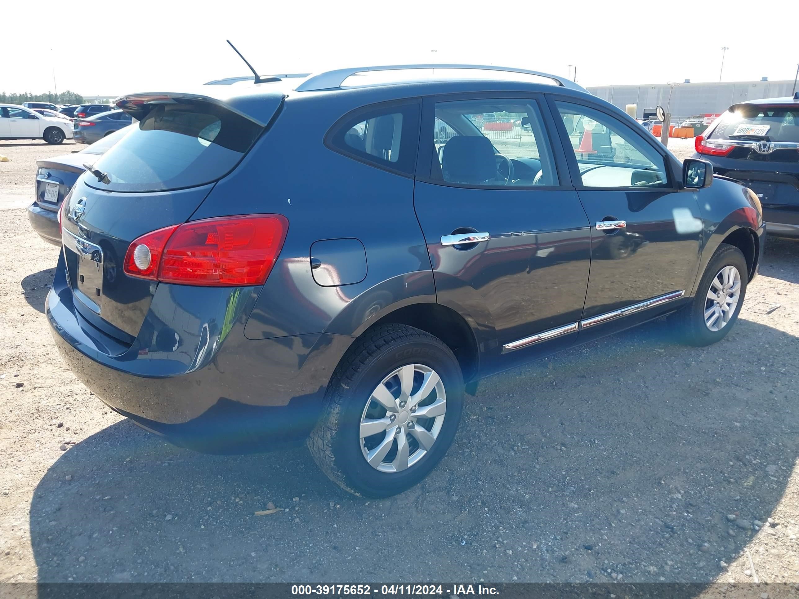 Photo 3 VIN: JN8AS5MT3EW624805 - NISSAN ROGUE 