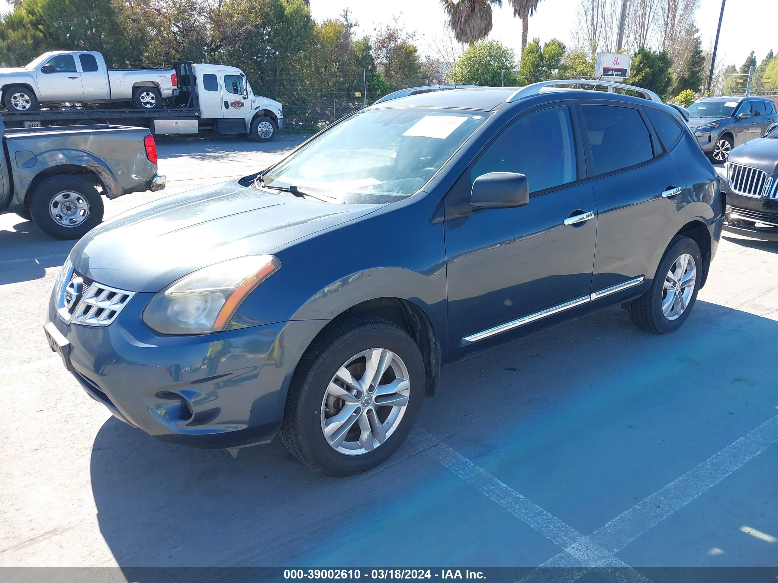 Photo 1 VIN: JN8AS5MT3FW651312 - NISSAN ROGUE 