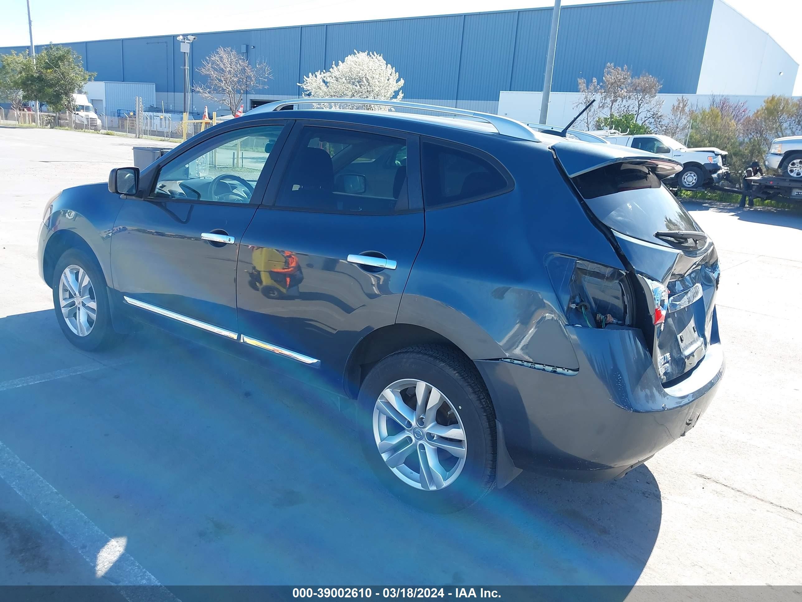 Photo 2 VIN: JN8AS5MT3FW651312 - NISSAN ROGUE 