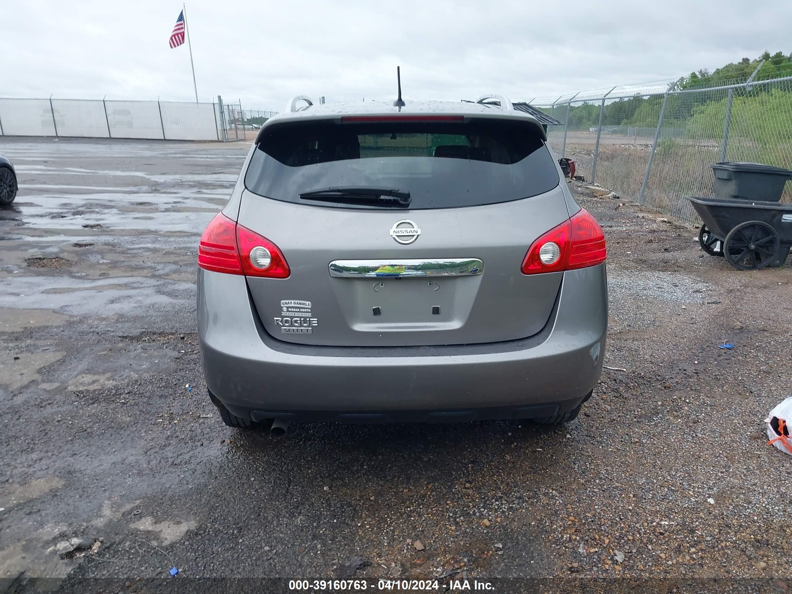 Photo 15 VIN: JN8AS5MT3FW673732 - NISSAN ROGUE 