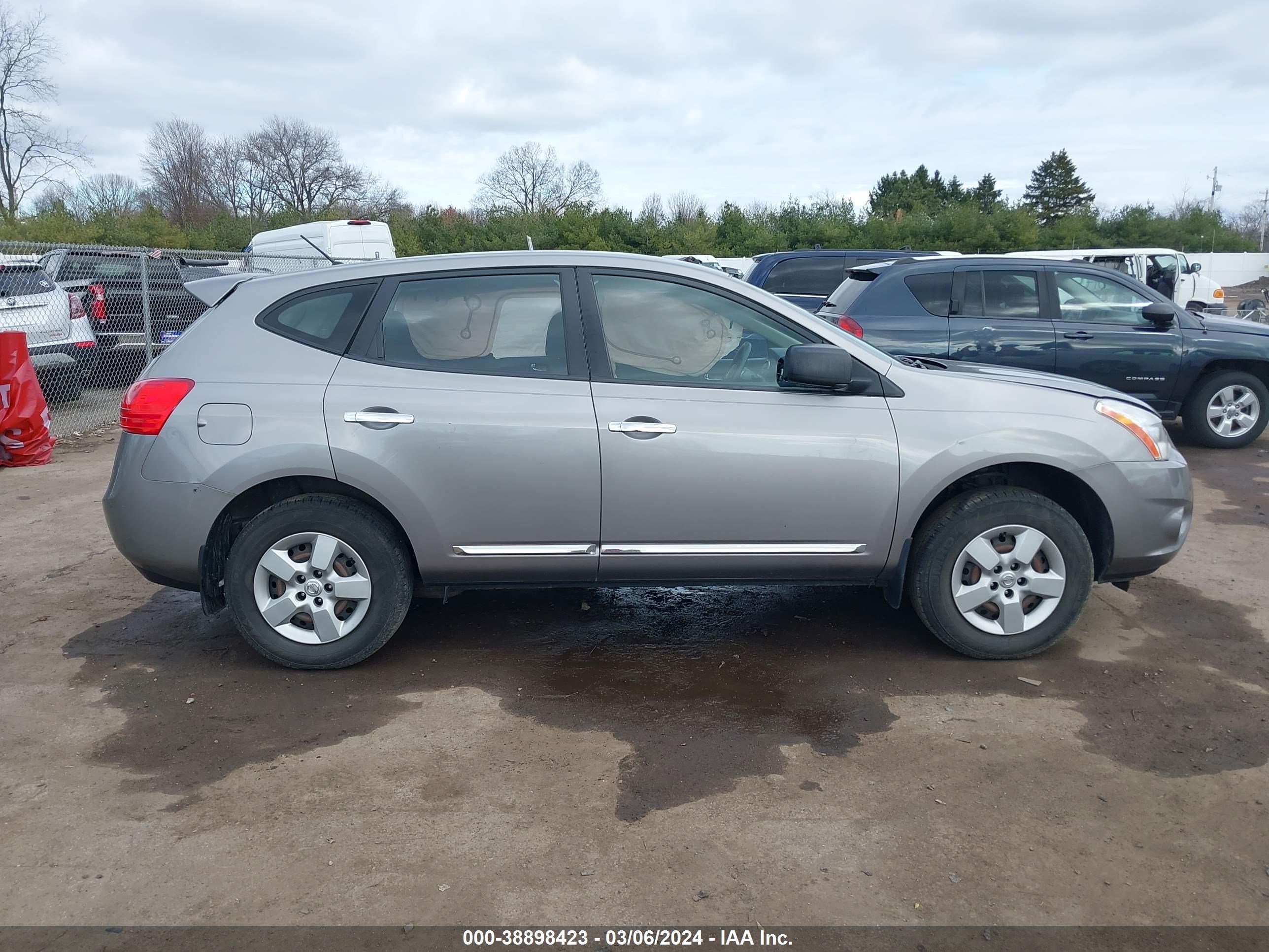 Photo 12 VIN: JN8AS5MT4BW187859 - NISSAN ROGUE 